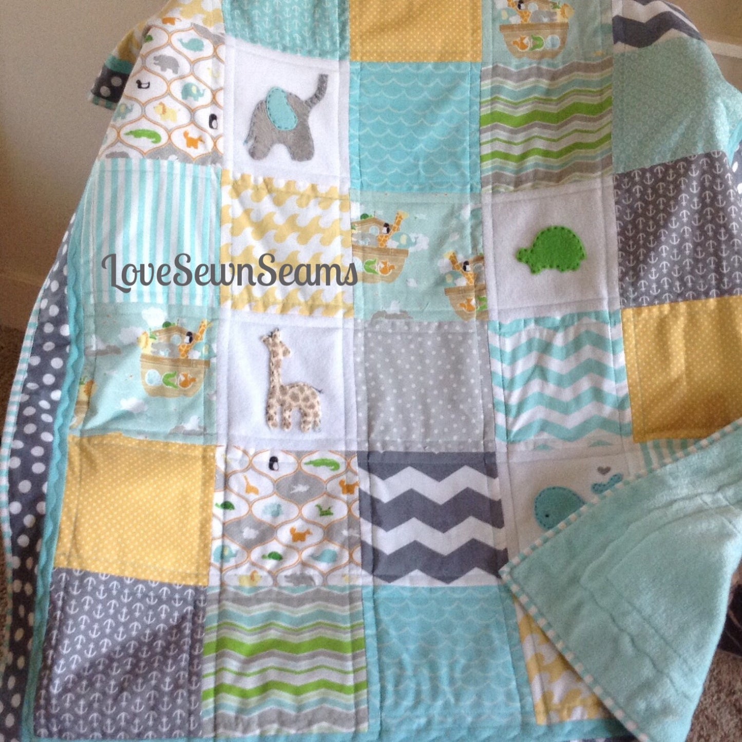 NOAH'S ARK quilt with ultra soft back/BABY Quilt/Noahs Ark Baby Quilt
