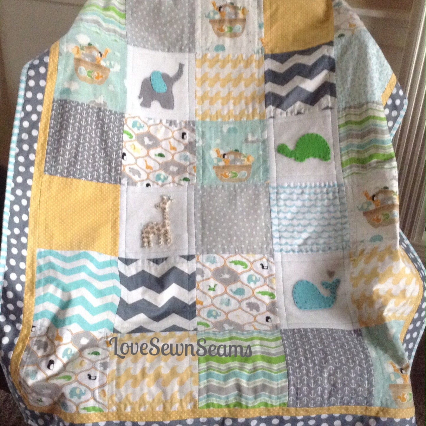 MADE to ORDER/Noah’s Ark quilt/Noah’s Ark Crib Size Quilt/Noah’s Ark Nursery/Animal baby quilt