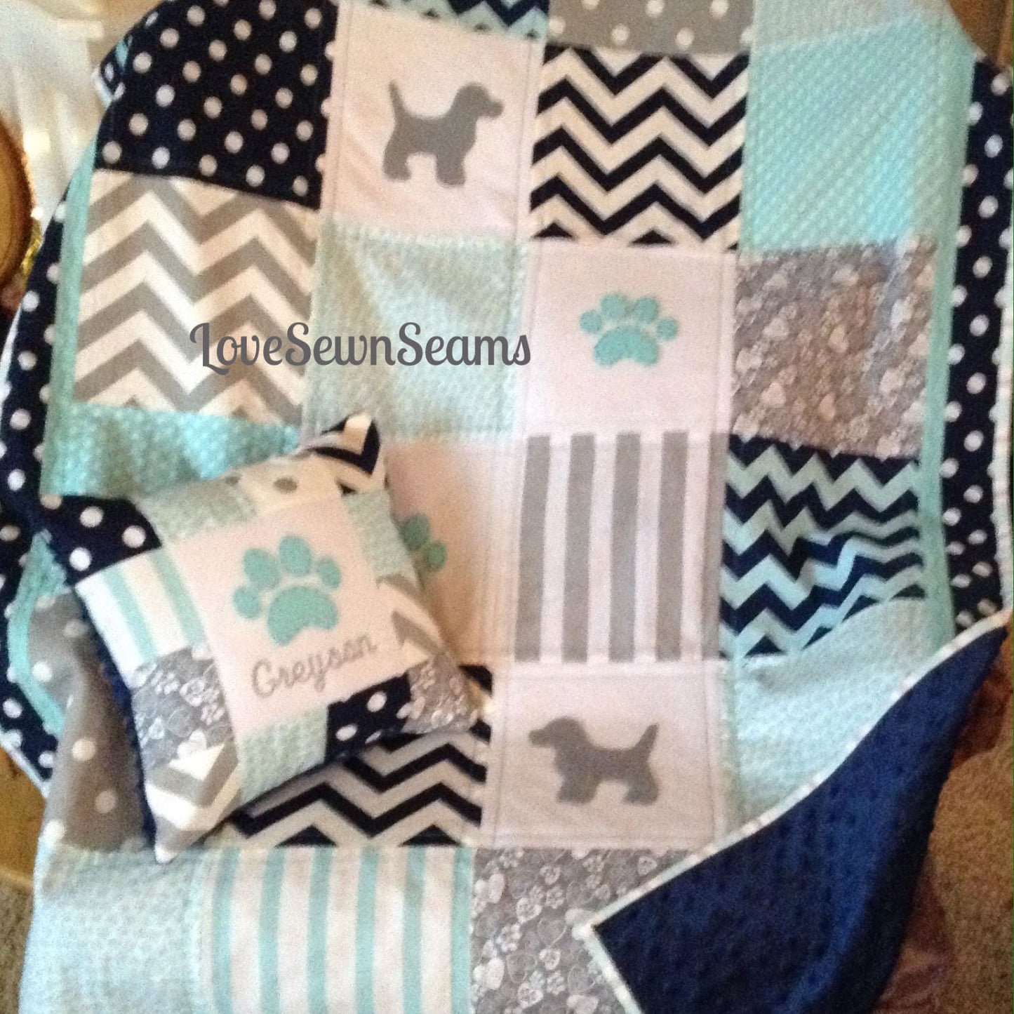 PUPPY PAW Quilt/Pup Quilt/Puppy baby quilt/Paw child’s quilt/Puppy Lovey/Animal quilt