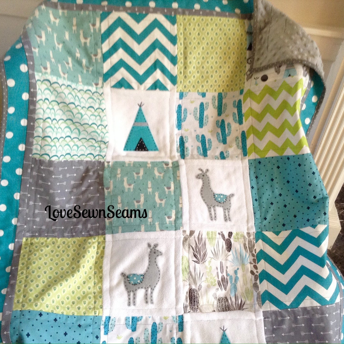 MADE TO ORDER/Llama Quilt/Llama Nursery/Southwest quilt/Alpaca quilt/Llama lovey