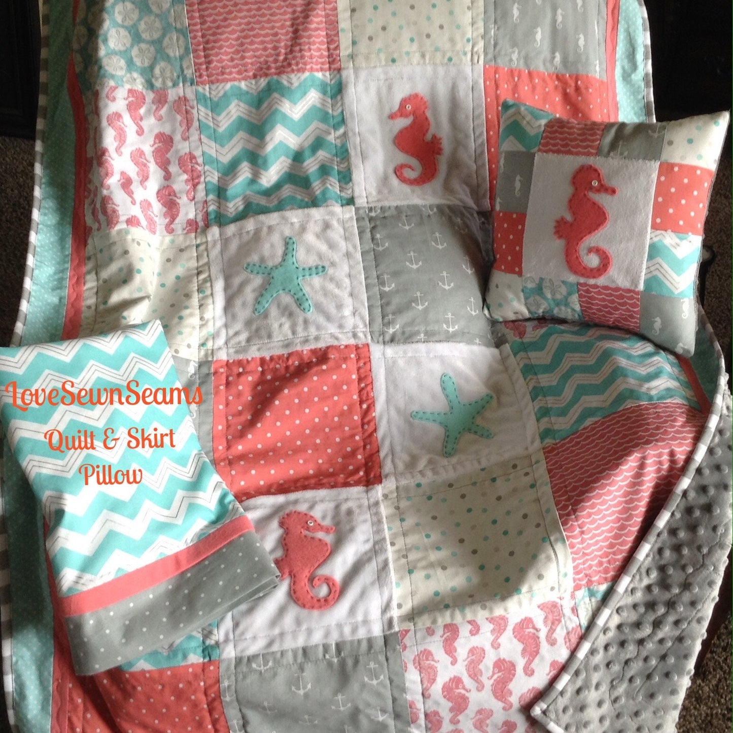 MADE TO ORDER/Baby quilt/Coastal quilt/Seahorse Quilt/Starfish/Custom Crib quilt/handmade baby quilt