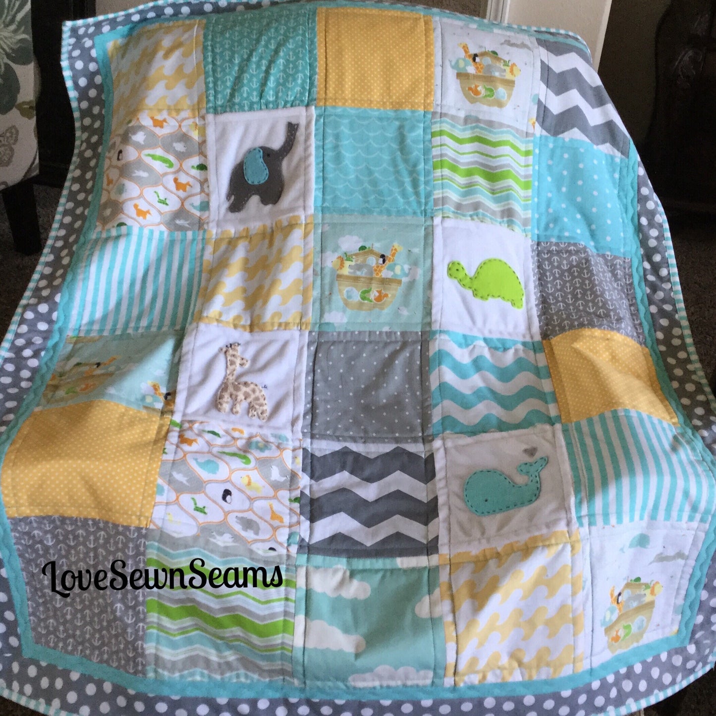 NOAH'S ARK quilt with ultra soft back/BABY Quilt/Noahs Ark Baby Quilt