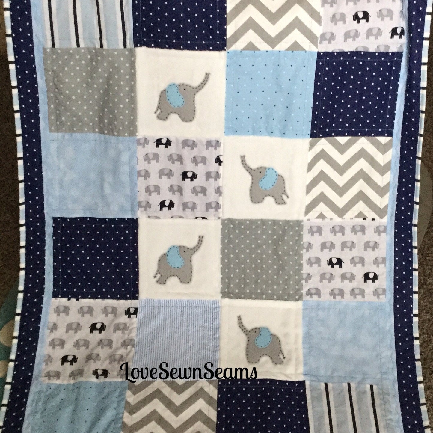 ELEPHANT QUILT/Elephant Baby Quilt/Elephant/Elephant Baby Blanket/Handmade quilt