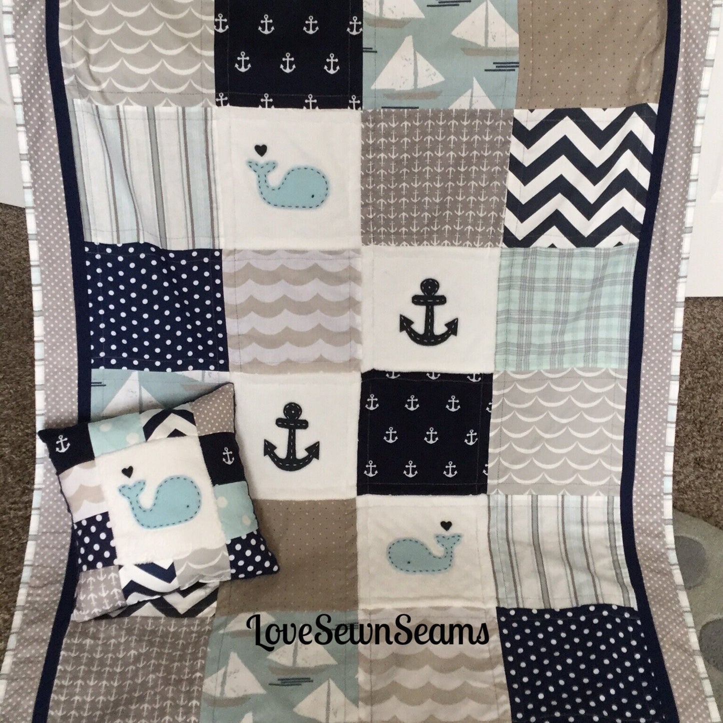 NAUTICAL QUILT/Neutral baby quilt/Classic quilt/Sand, mint, pool blue/Crib Quilt
