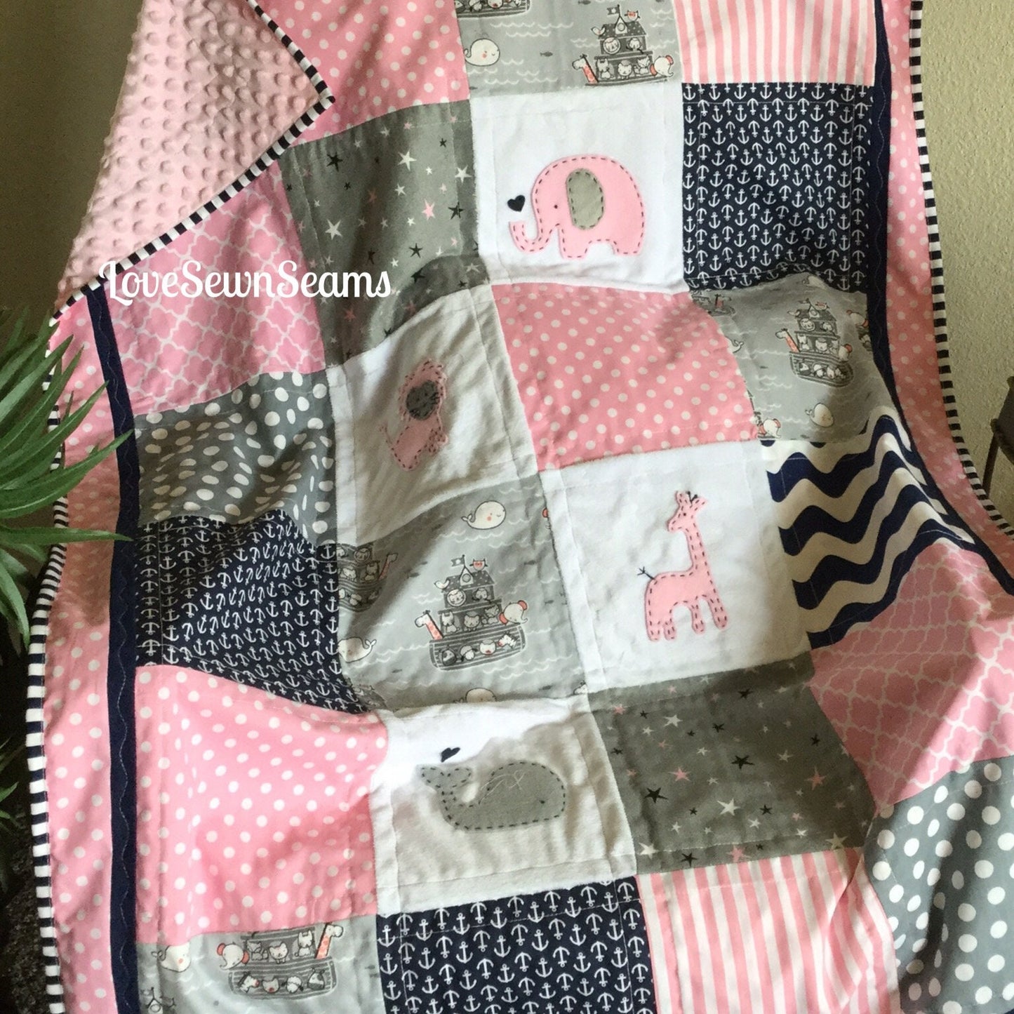 Noah’s Ark quilt/Noah’s Ark baby quilt/Animal baby quilt/Baby quilt/Giraffe baby quilt/Elephant quilt/Flags/Banner