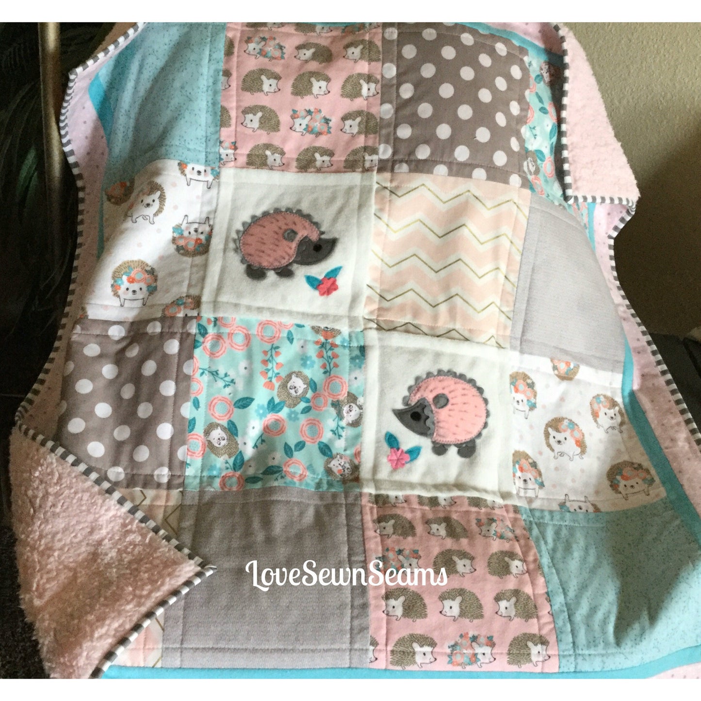 Cutest Hedgehog quilt*Hedgehog baby quilt/Hedgehog/Baby quilt/Modern baby quilt