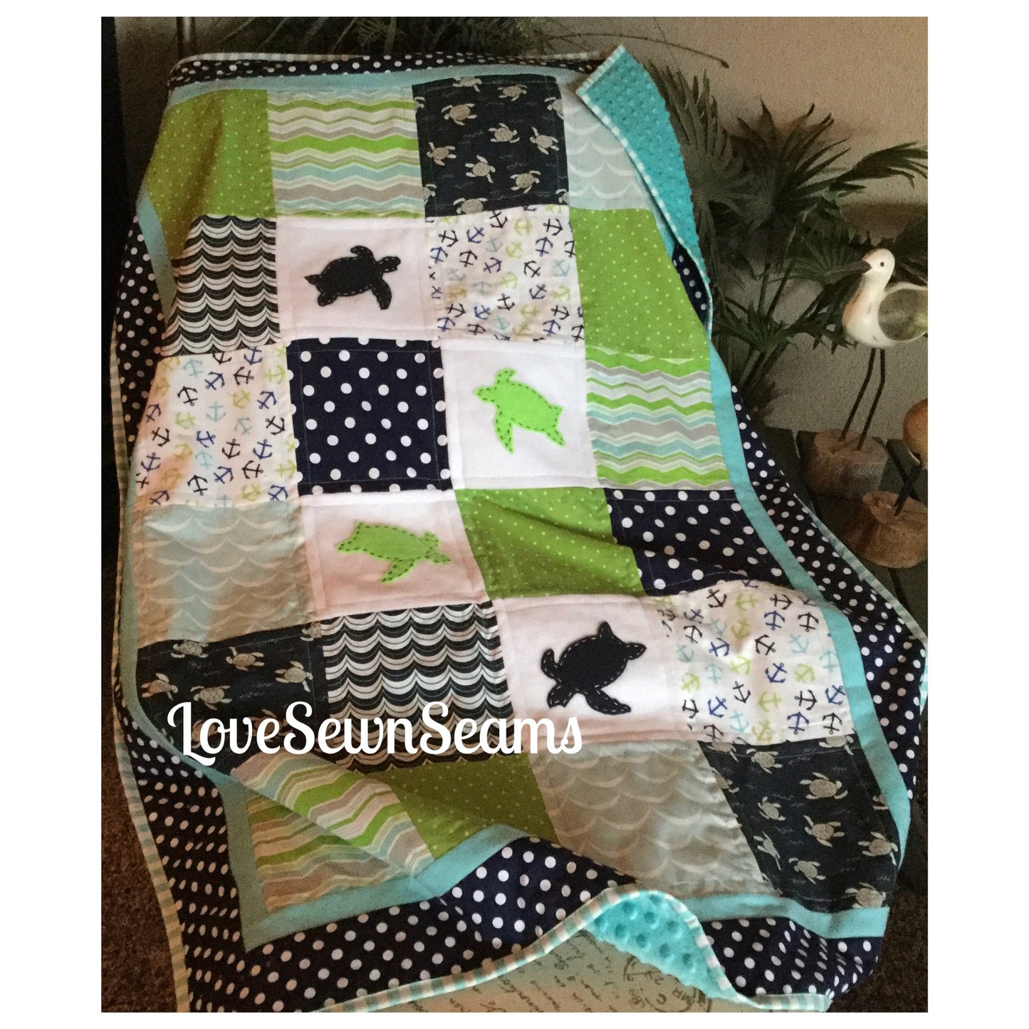 Sea Turtle Quilt/Select your Minky color/Sea Turtle/Sea Turtle Nursery/Coastal quilt/Sea Turtle blanket/Baby bedding/Handmade quilt