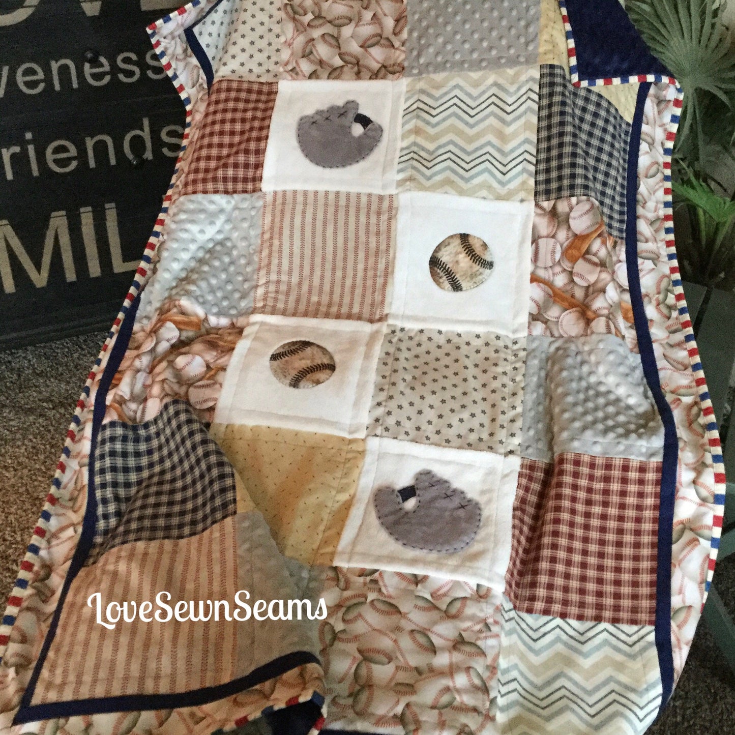 Vintage Style Baseball quilt/Baseball Nursery/Baseball/Mini Crib Set