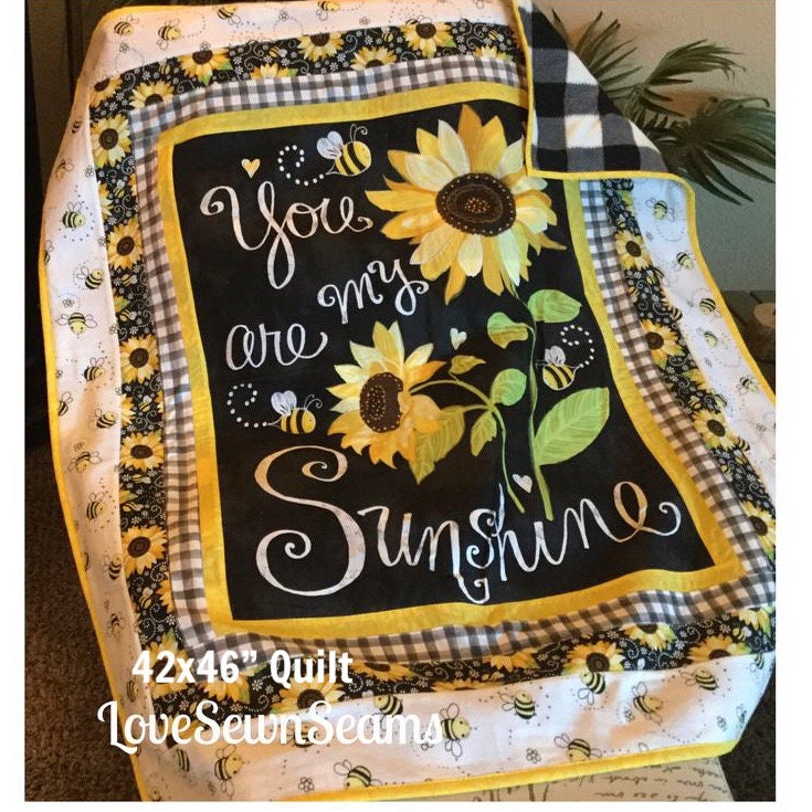 You are my sunshine quilt/Sunshine quilt/sunflower quilt/You are my sunshine lovey/Bee quilt/sunshine lovey/modern baby quilt