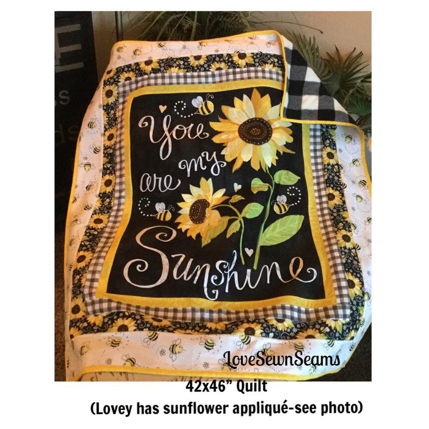 You are my sunshine quilt/Sunshine quilt/sunflower quilt/You are my sunshine lovey/Bee quilt/sunshine lovey/modern baby quilt