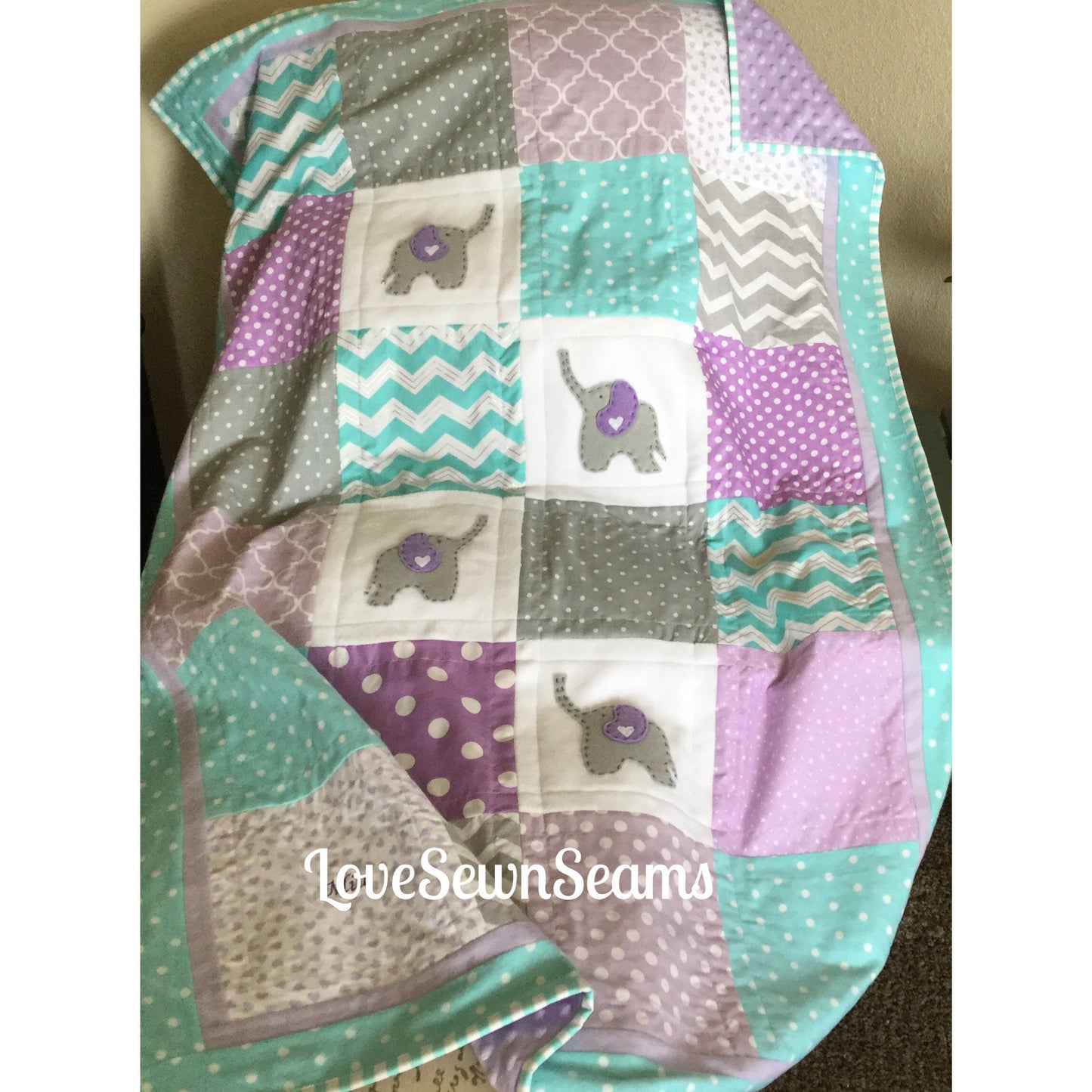 ELEPHANT QUILT/Baby quilt/Modern baby quilt/Elephant blanket/Elephant lovey