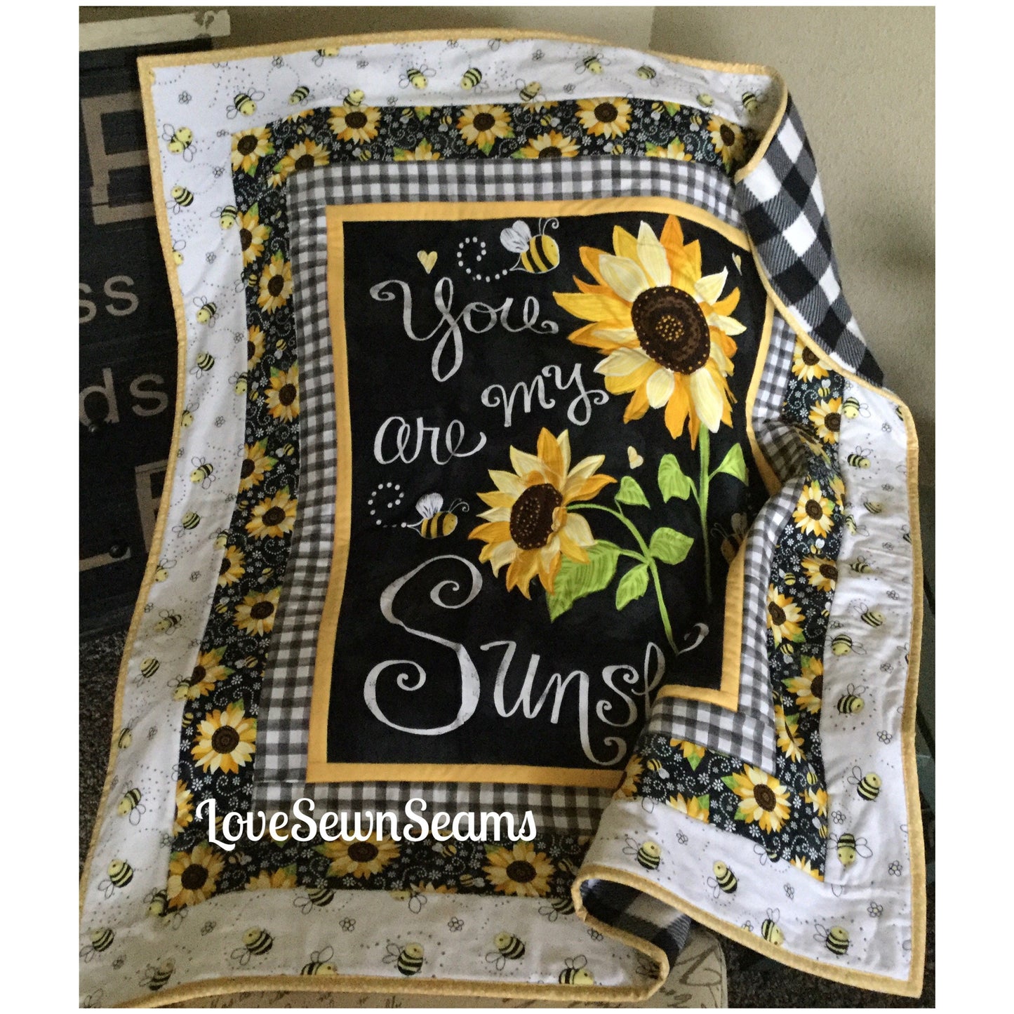 You are my sunshine quilt/Sunshine quilt/sunflower quilt/You are my sunshine lovey/Bee quilt/sunshine lovey/modern baby quilt