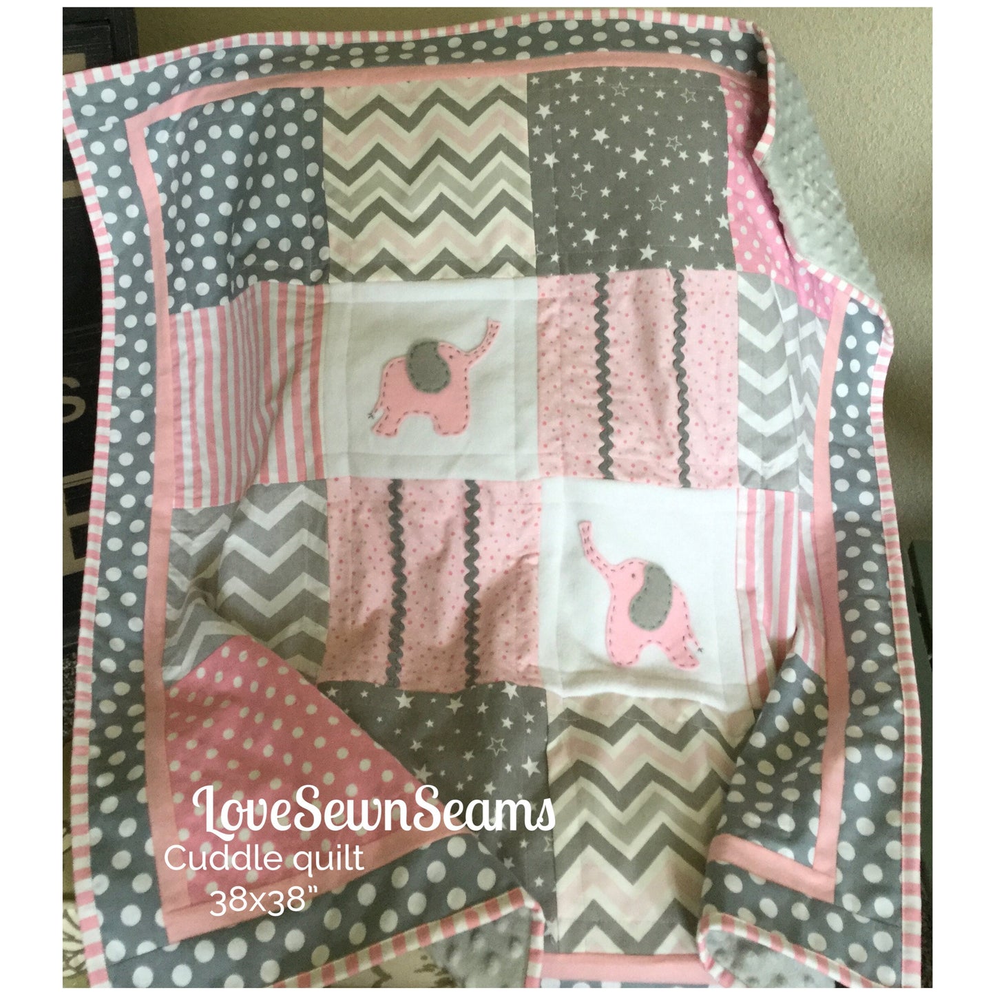MADE TO ORDER/Elephant quilt/Elephant baby quilt/Elephant Nursery/Modern baby quilt/baby gift