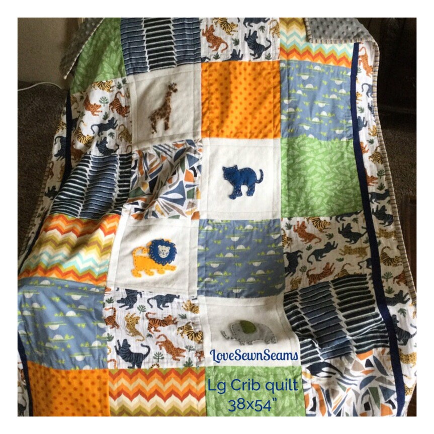 JUNGLE QUILT/Animal quilt/Lion quilt/Tiger quilt/Jungle animals/Handmade baby quilt/African quilt