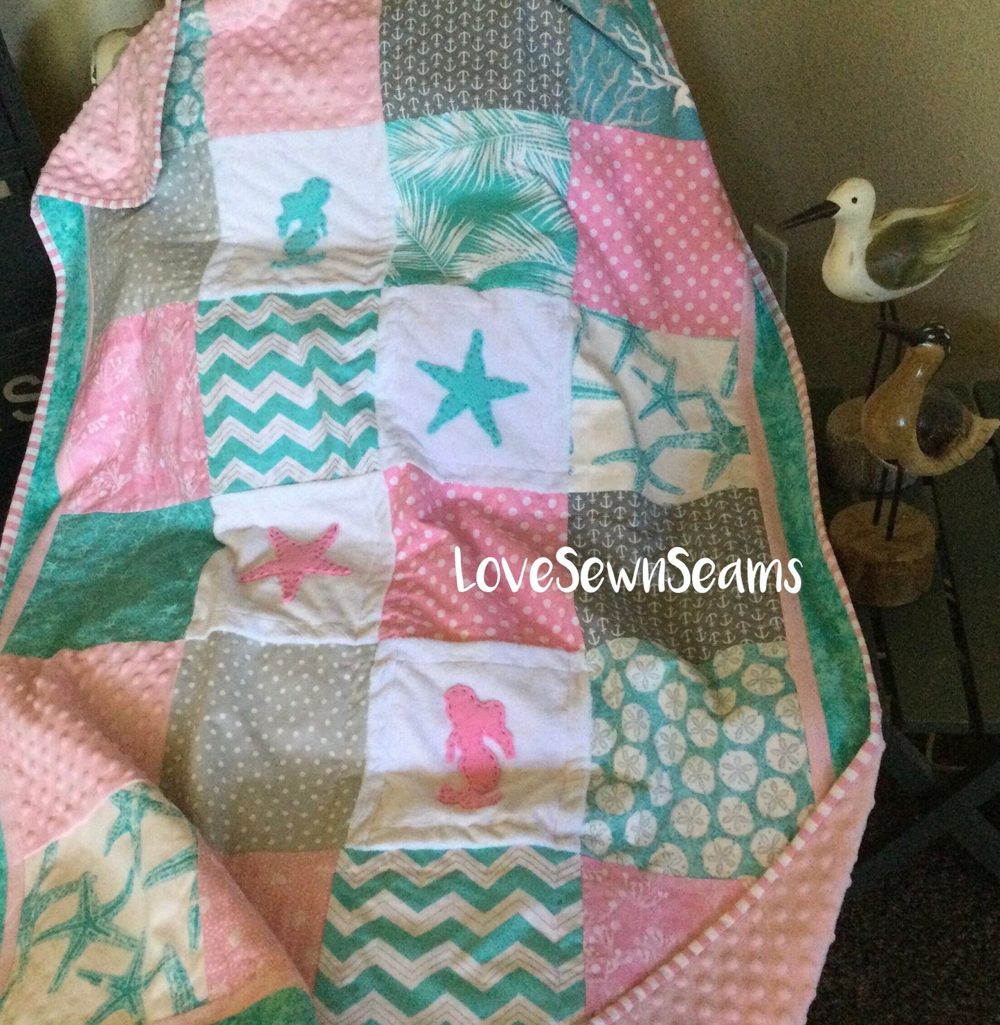 MADE to ORDER/COASTAL Quilt/Starfish Mermaid quilt/Starfish kisses/Starfish Seahorse quilt/Coastal baby blanket/Nautical baby quilt