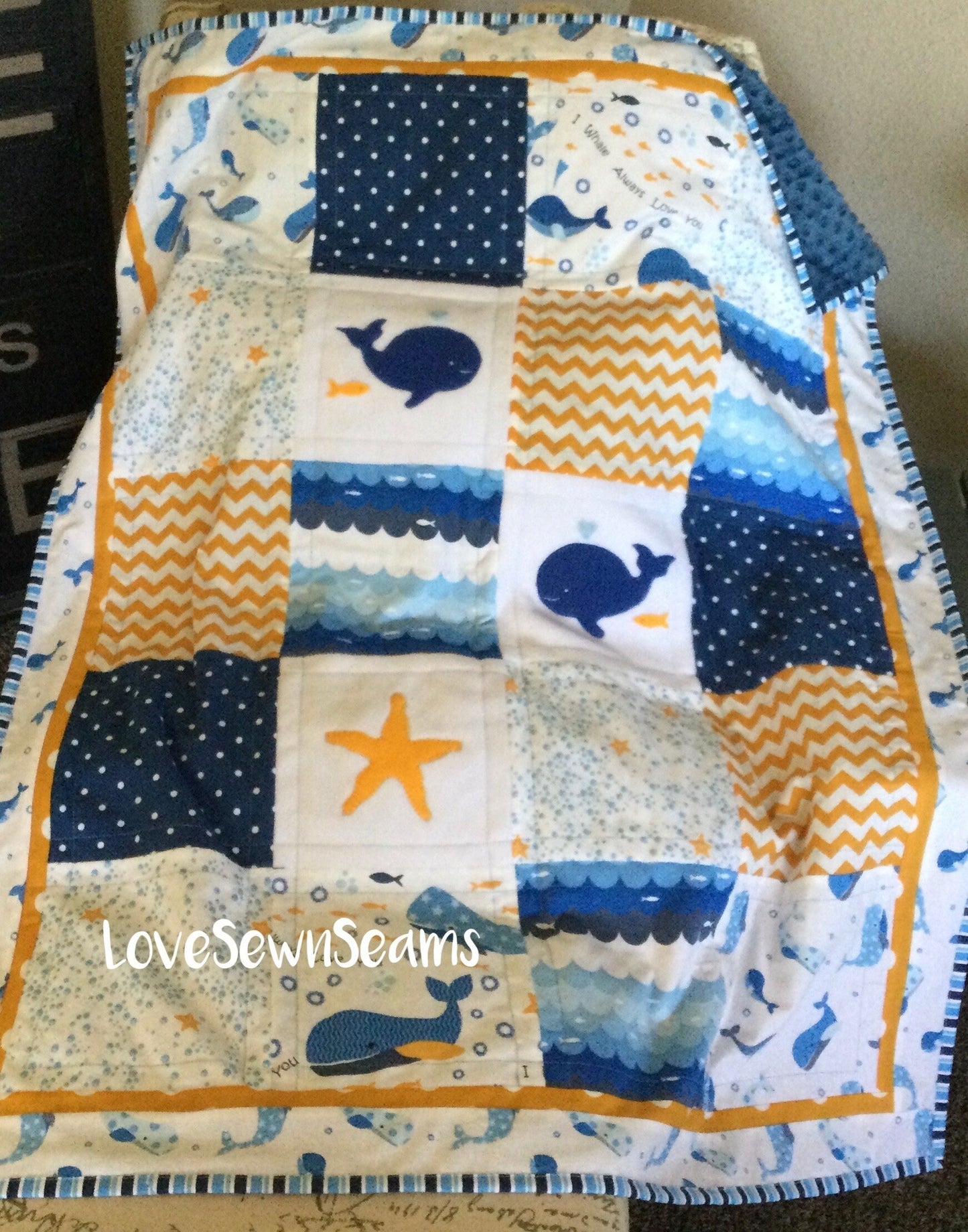 Sunshine Whale quilt/Nautical quilt/Whale quilt/Coastal Quilt/Modern baby quilt/Whale Lovey