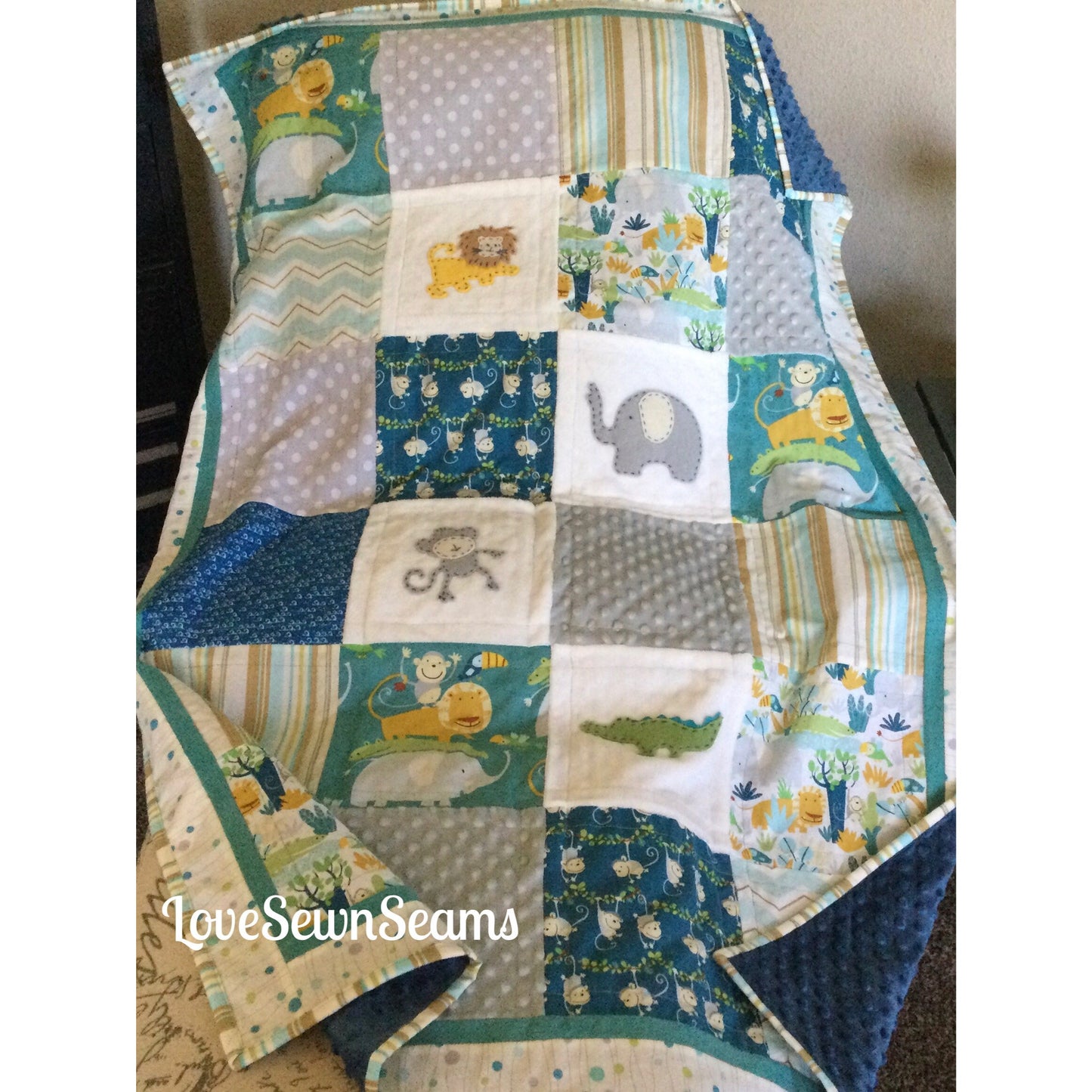 SHIPS NOW/Jungle quilt/Safari Quilt/Baby Quilt/Animal Quilt/Jungle Lovey/Lovey/Monkey quilt/Hippo Quilt