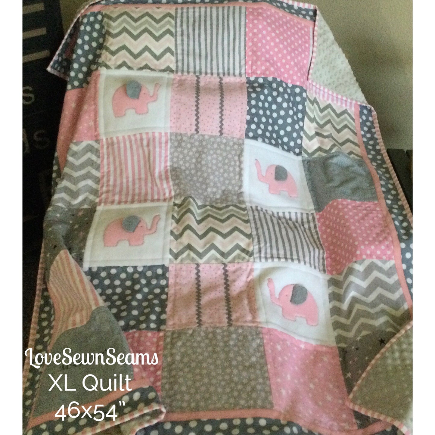 MADE TO ORDER/Elephant quilt/Elephant baby quilt/Elephant Nursery/Modern baby quilt/baby gift