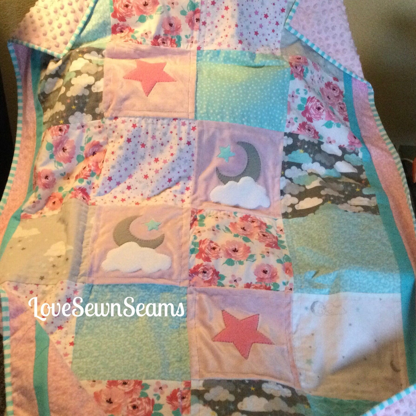 MADE TO ORDER/Moon and Star quilt/Nature Quilt/Celestial Quilt/Moon quilt/Twin quilt