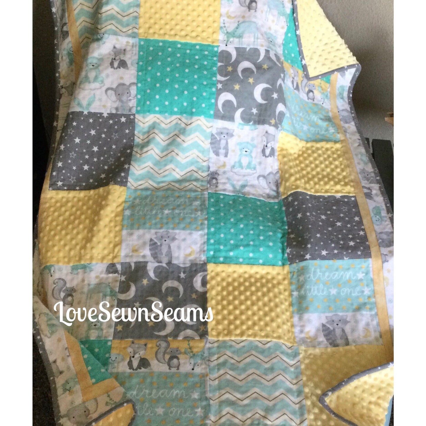 Sleepy time quilt/Moon quilt/Gender neutral quilt/Choose your Minky color/Baby quilt/Handmade quilt/flannel quilt