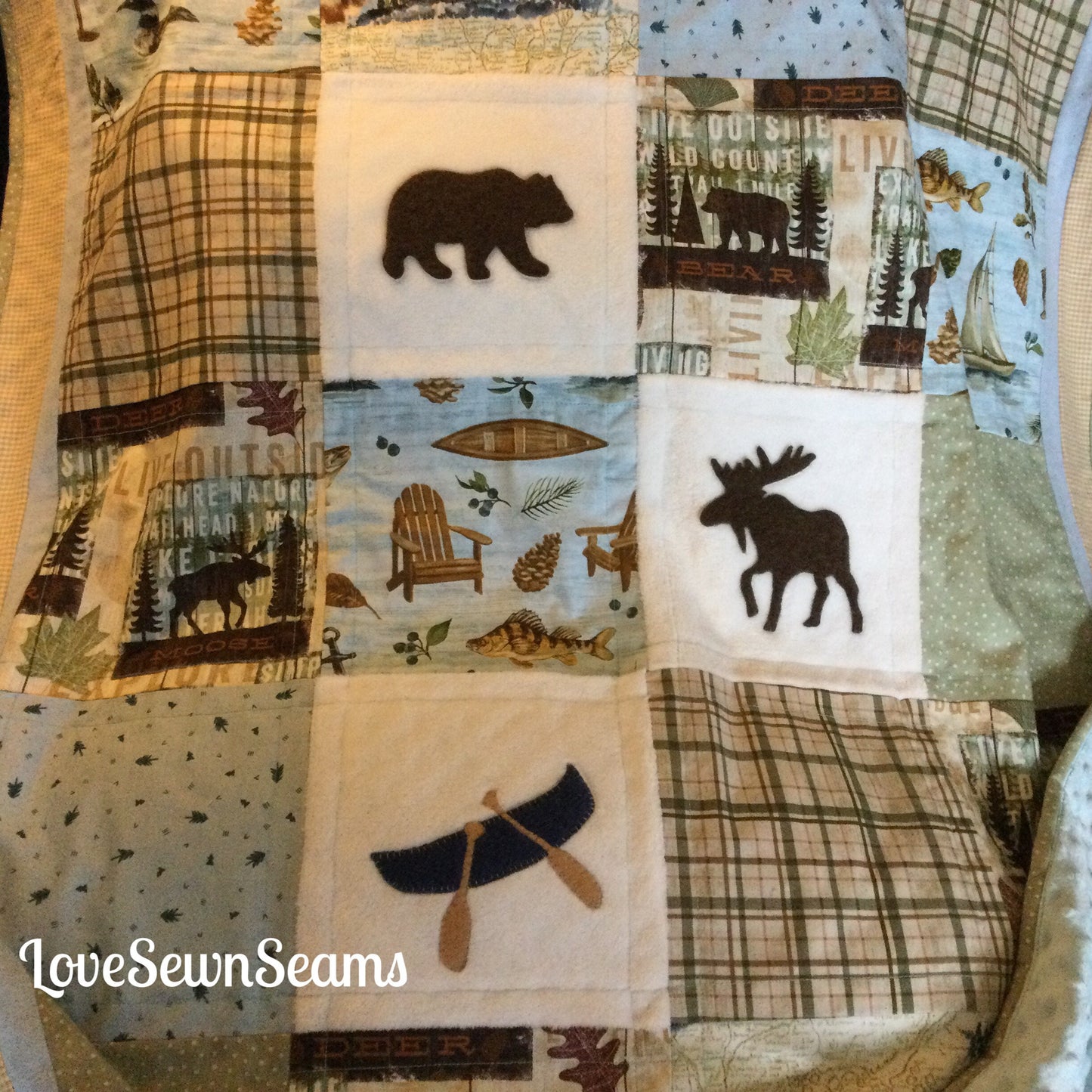 Wilderness quilt/Bear quilt/Moose quilt/Woodland/Lake/Great Oudoors/Camp/Forest
