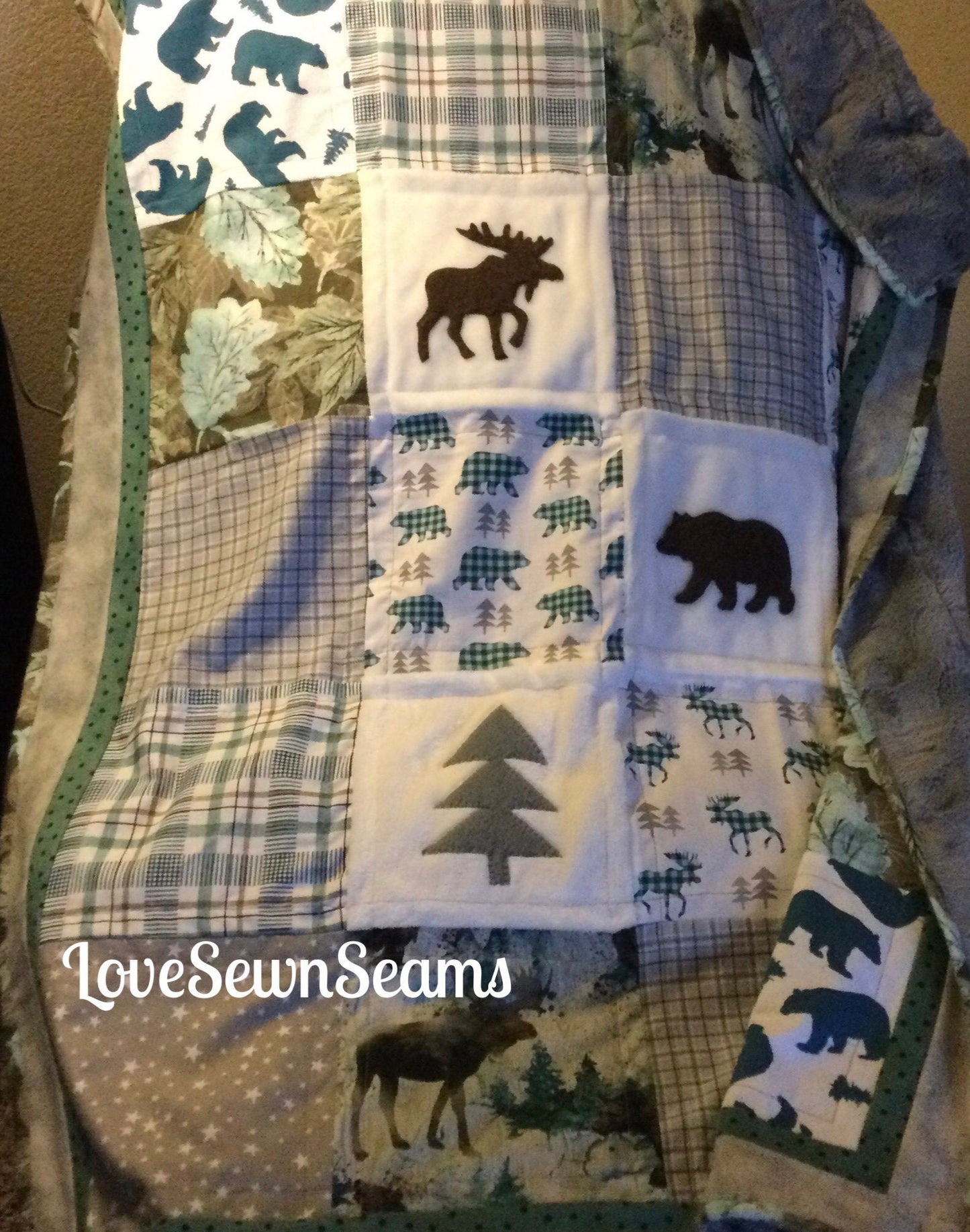 Lodge quilt/Moose quilt/Bear Quilt/Woodland quilt/Rustic quilt/Appliqué quilt/Northwoods quilt/Hunter quilt/handmade quilt