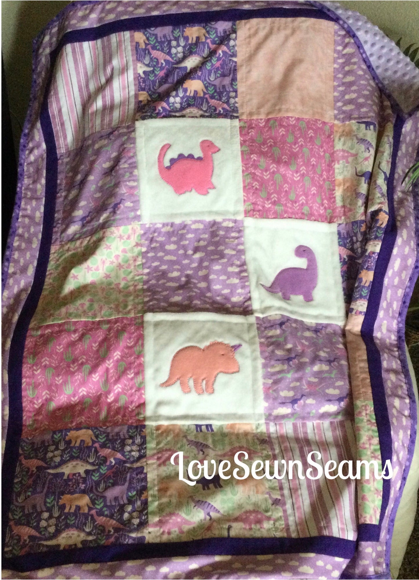 DINO-SWEET/Dinosaur quilt/Roar quilt/Soft n cuddly Dino quilt/handmade in USA