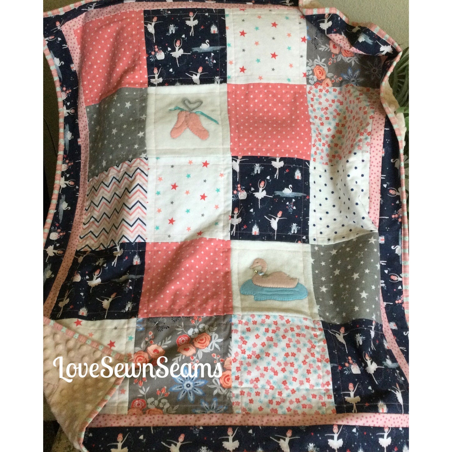 Ballerina quilt/Ballerina/Dancing quilt/On your toes quilt/Ballet quilt/Swan Song quilt/Princess quilt