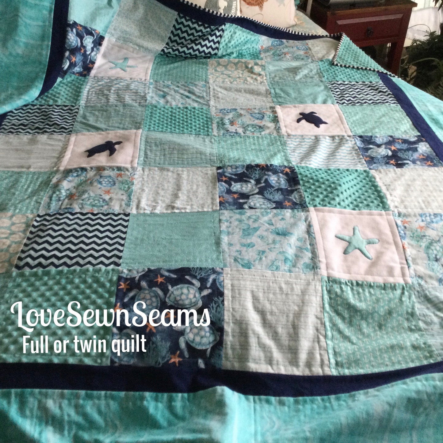 MADE to ORDER/Sea Turtle baby quilt/Modern Sea Turtle quilt/Sea Turtle Lovey/Coastal quilt//Sea Turtle/Minky quilt