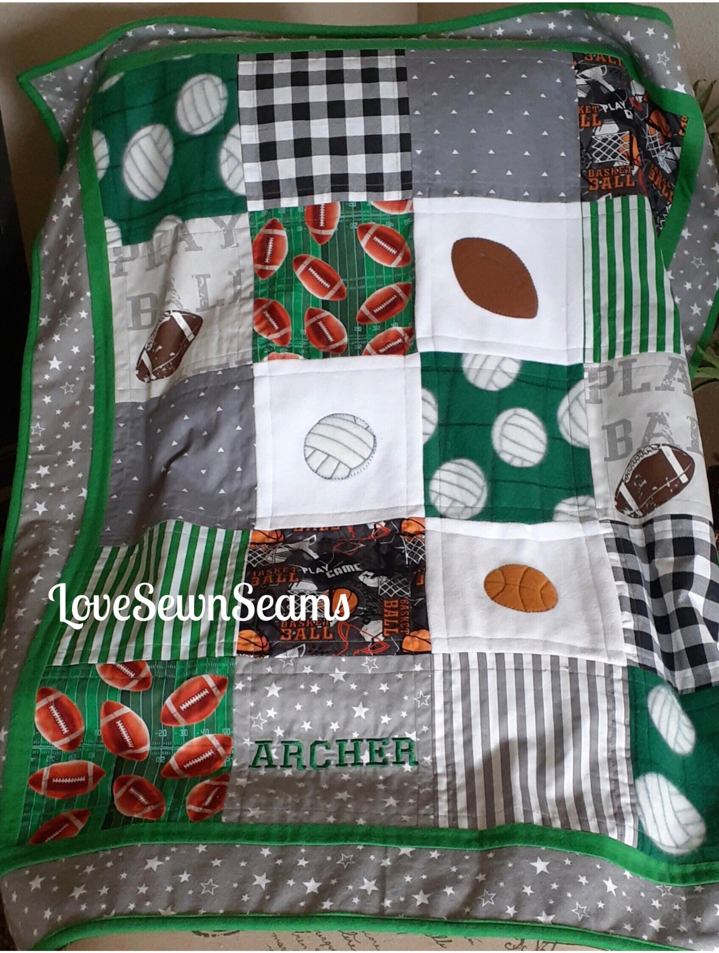 Sports quilt/Customizable Sports quilt/Pick your sports/Sport quilt