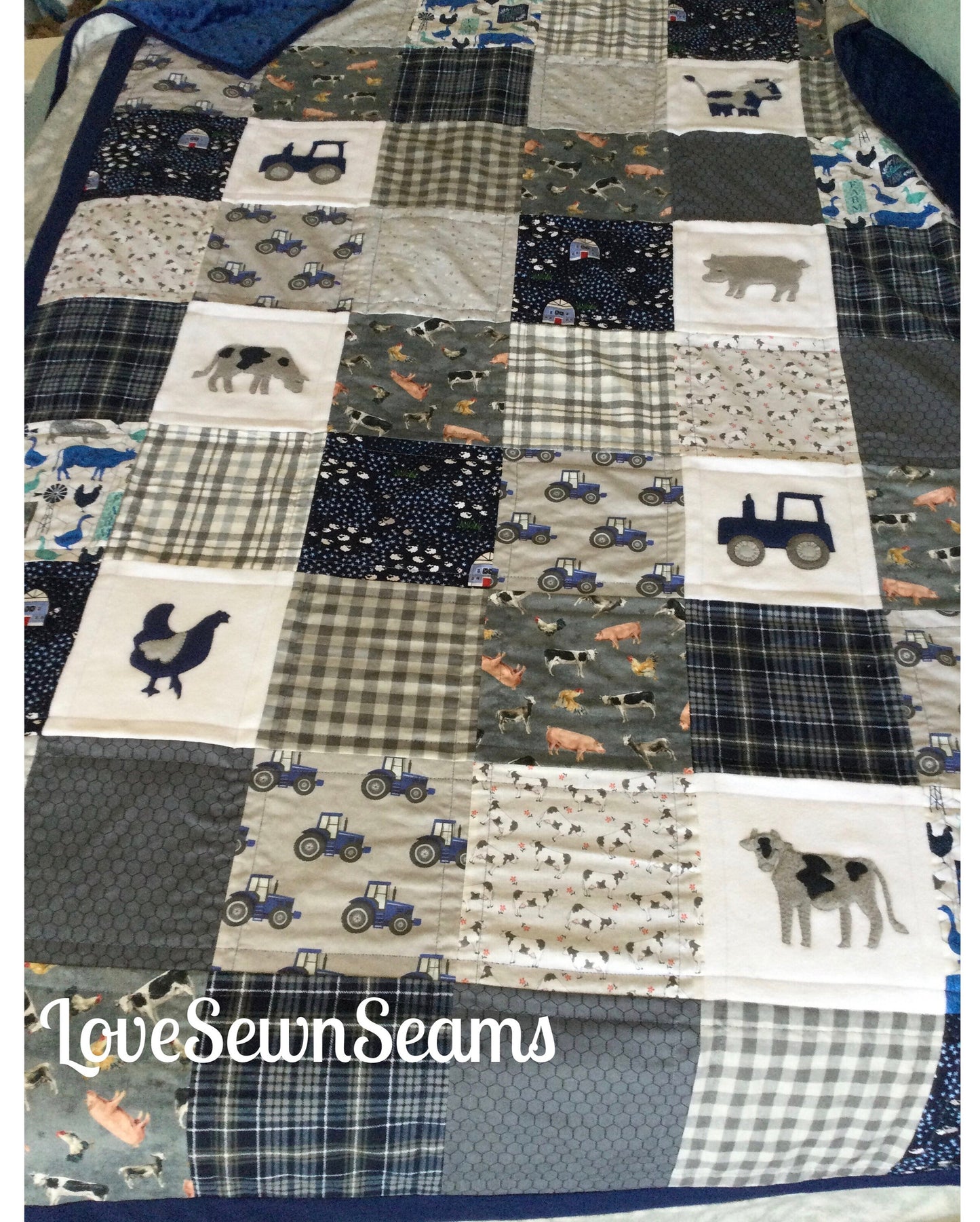 Farm quilt/Barnyard Quilt/Gender neutral quilt/Farm Animals/Farm Animal quilt/Barn quilt
