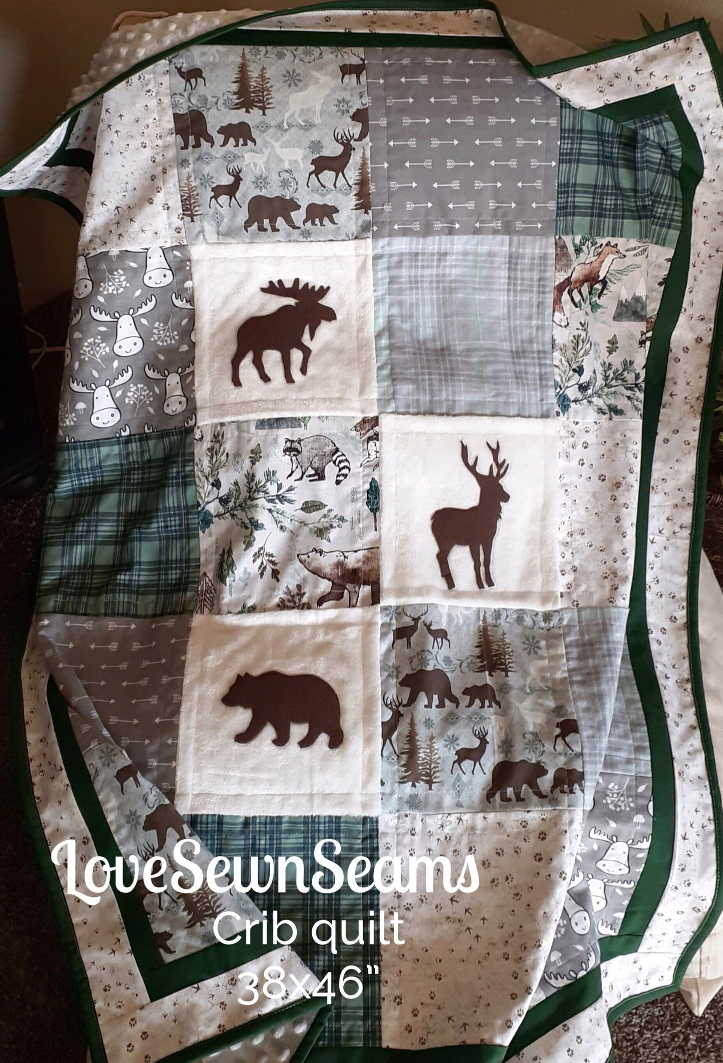 WILDERNESS QUILT/Woodland quilt/Bear quilt