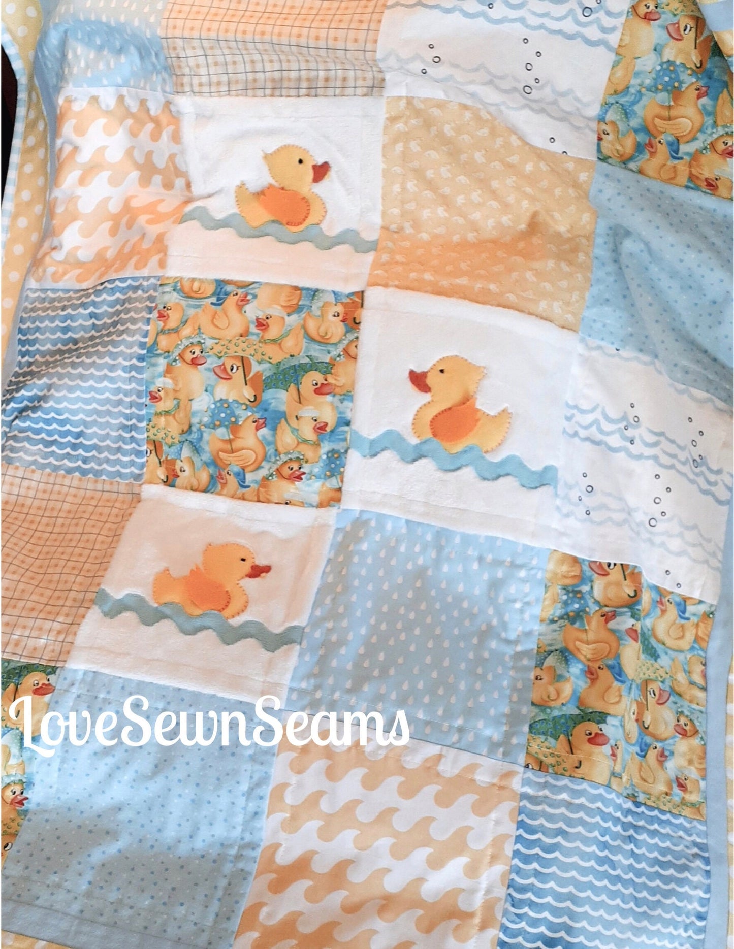Ducky quilt/Duck quilt/Yellow Duck quilt/Modern baby quilt/Baby quilt