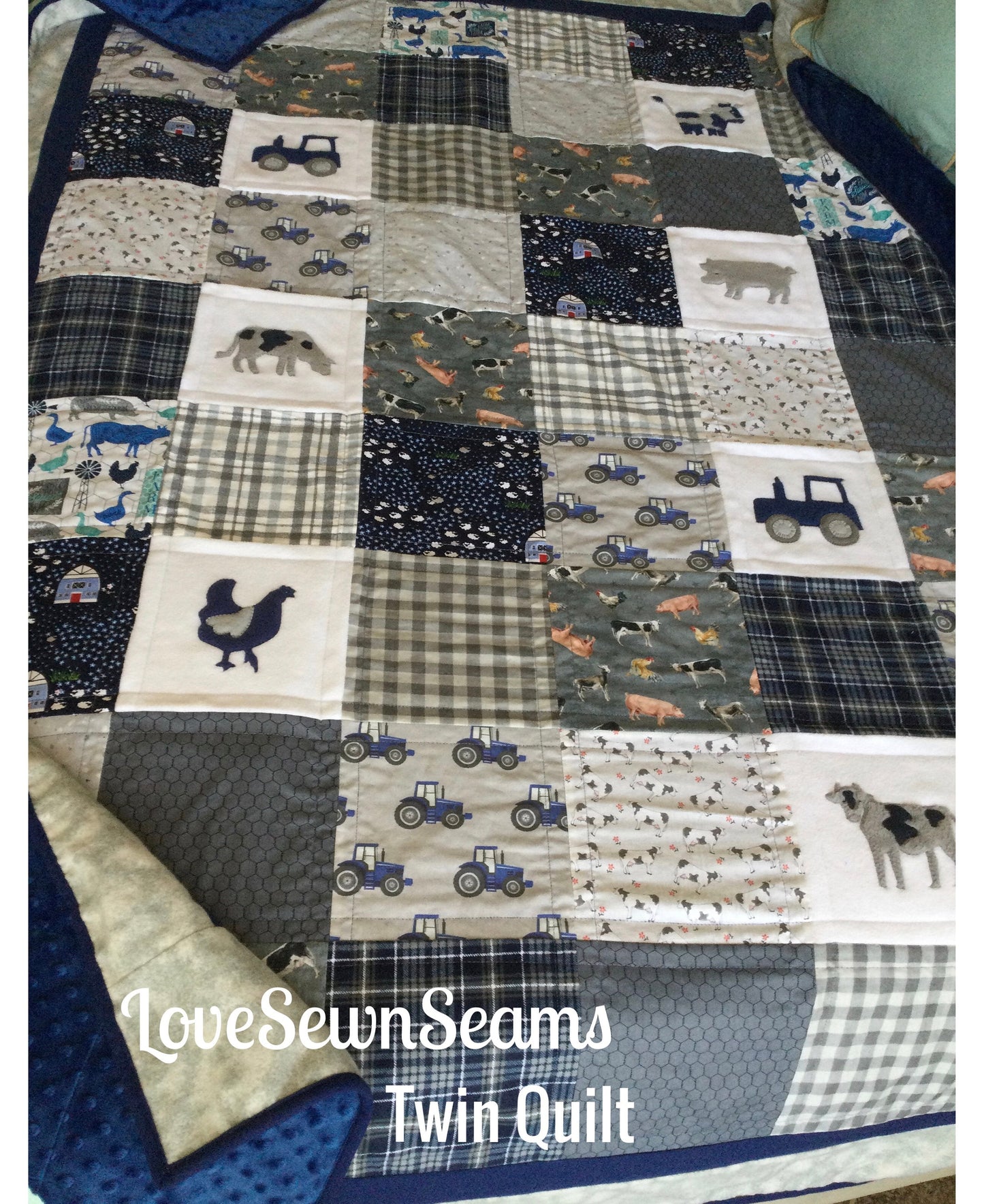 FARM Life QUILT/Crib, Twin, Full or Queen/Barnyard Quilt/Farm Animal quilt