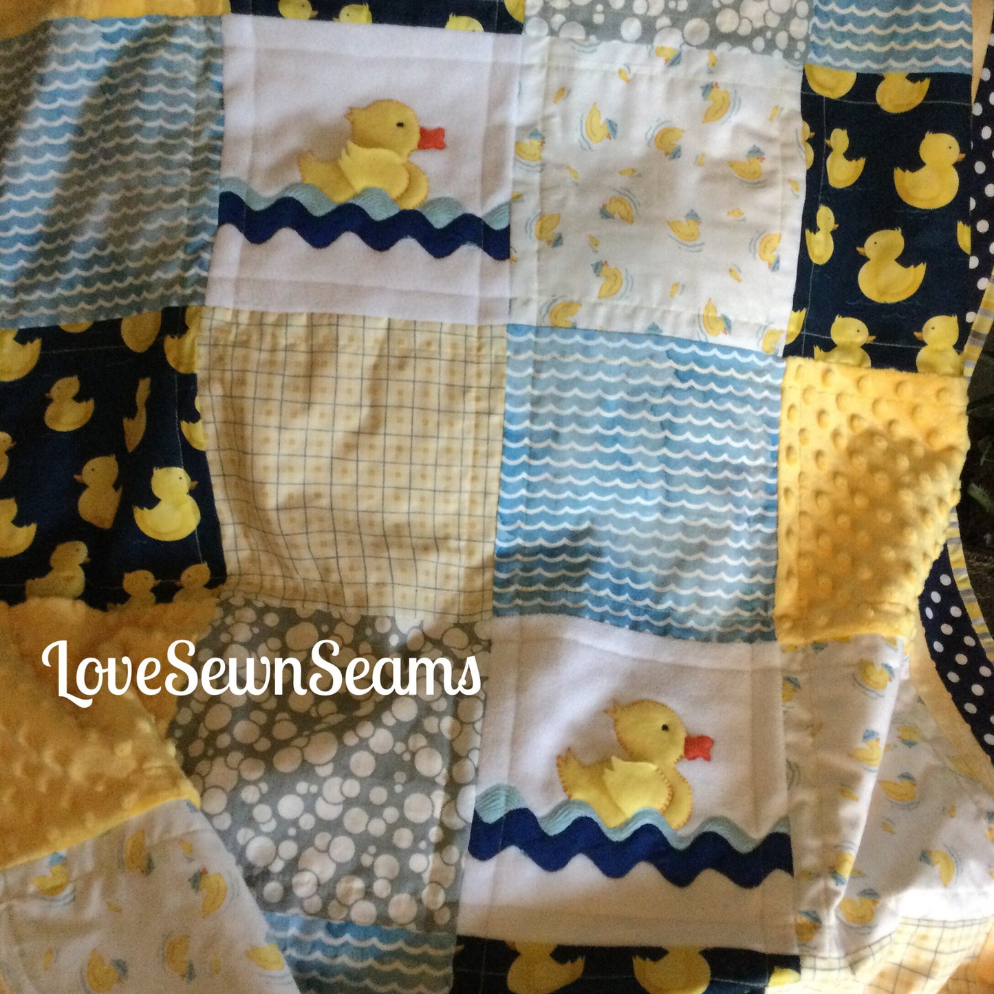 Ducky quilt/Duck quilt/Yellow ducks/modern baby quilt/Baby quilt/Lovey-mini quilt