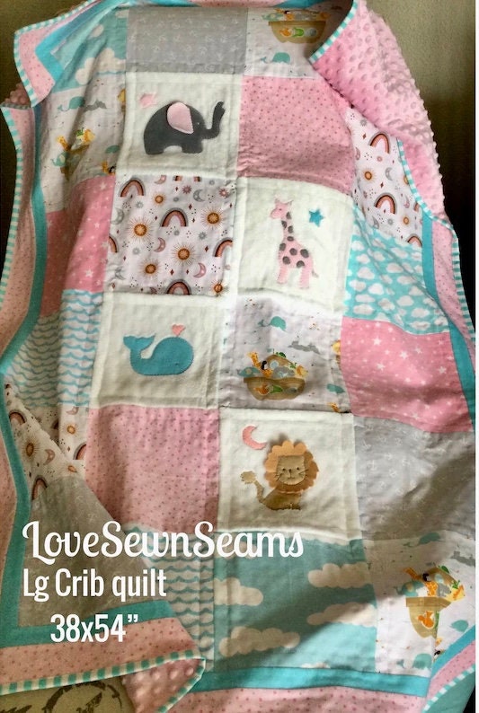 Noah Ark quilt/Ark quilt/Rainbow Moon quilt/Animal quilt/Girls animal quilt/Noahs Ark/Noahs Ark nursery/baby quilt/Childs quilt