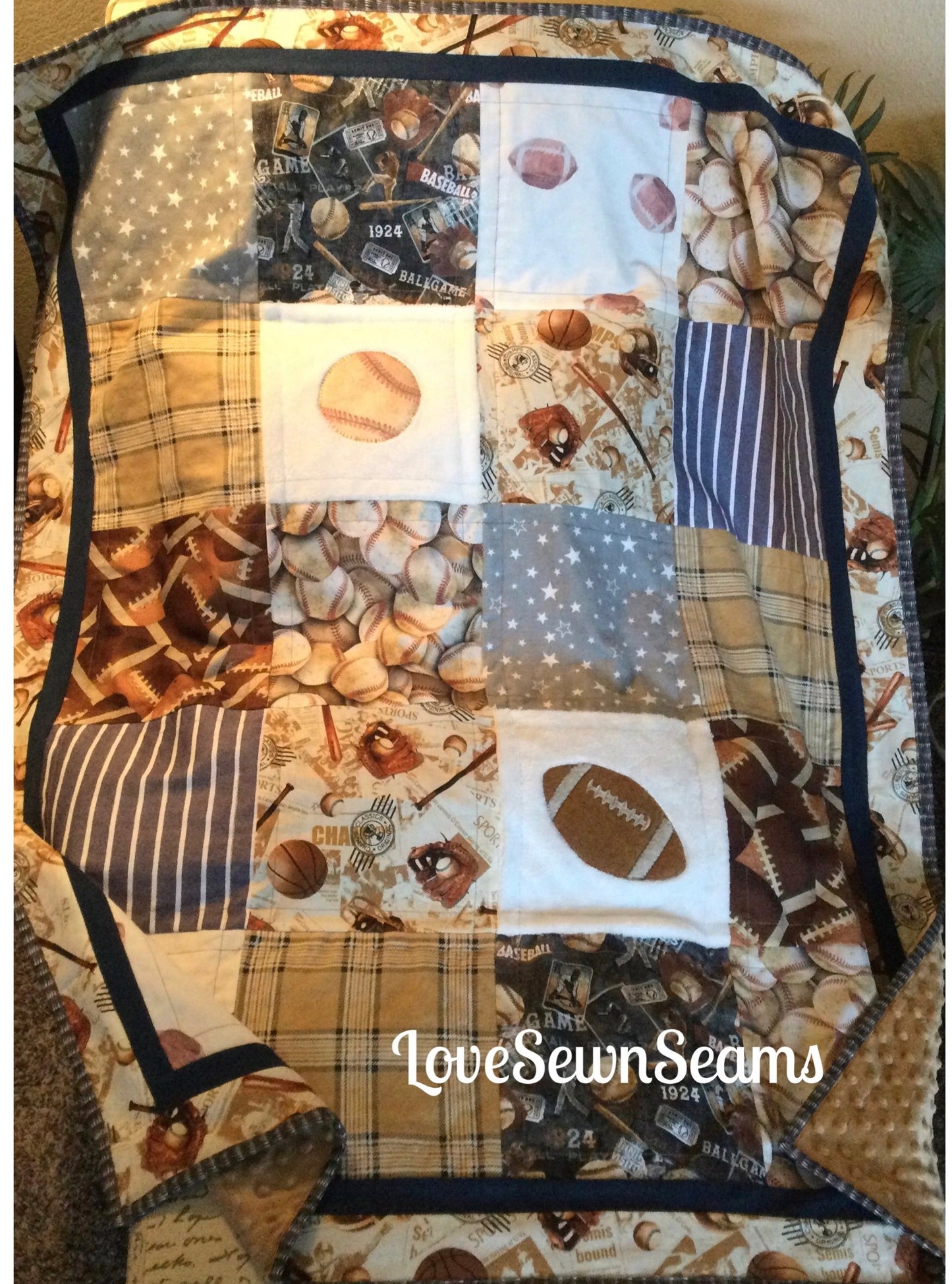 Sport quilt/Football/Baseball quilt/Boys quilt/Handmade quilt/Personalized quilt