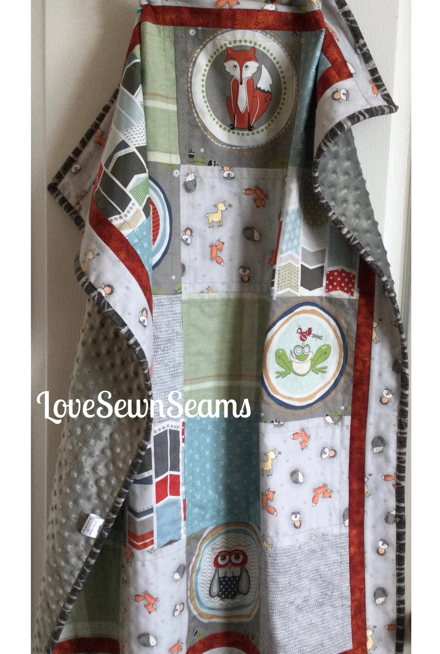 Woodland quilt/Fox quilt/Nature quilt/handmade in USA