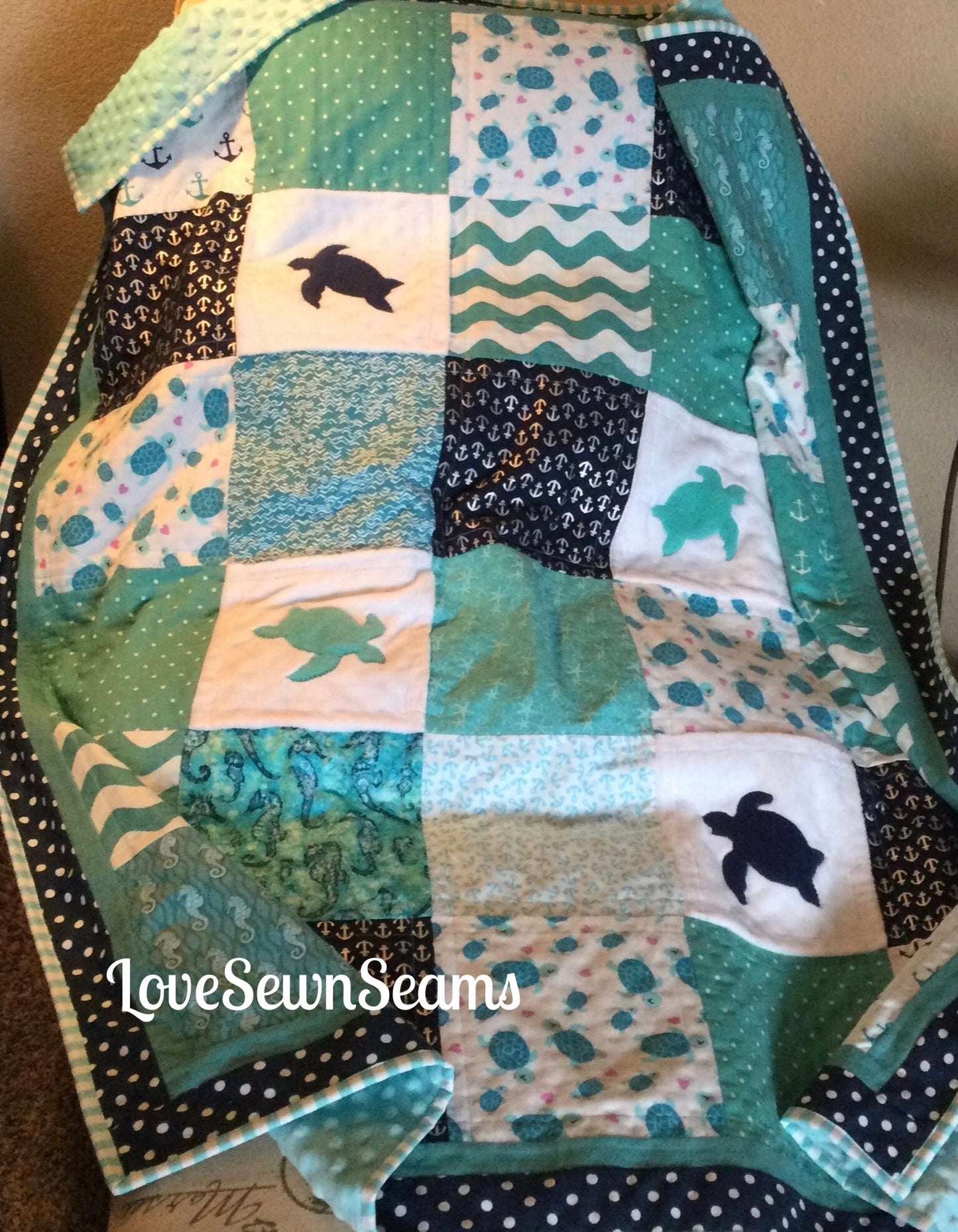 SEA TURTLE QUILT/Sea Turtle/Sea Turtle Throw/Coastal quilt/Sea turtle baby quilt/Crib to King size