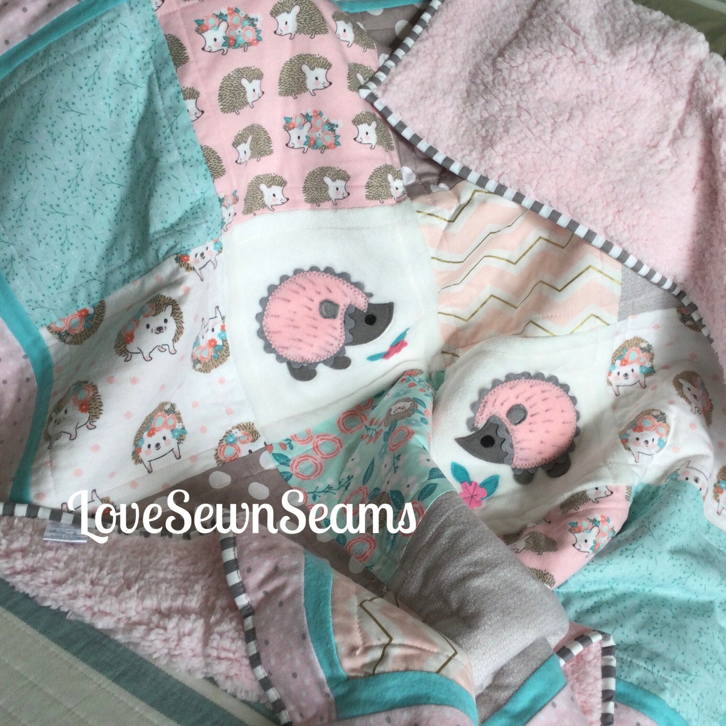 Cutest Hedgehog quilt*Hedgehog baby quilt/Hedgehog/Baby quilt/Modern baby quilt
