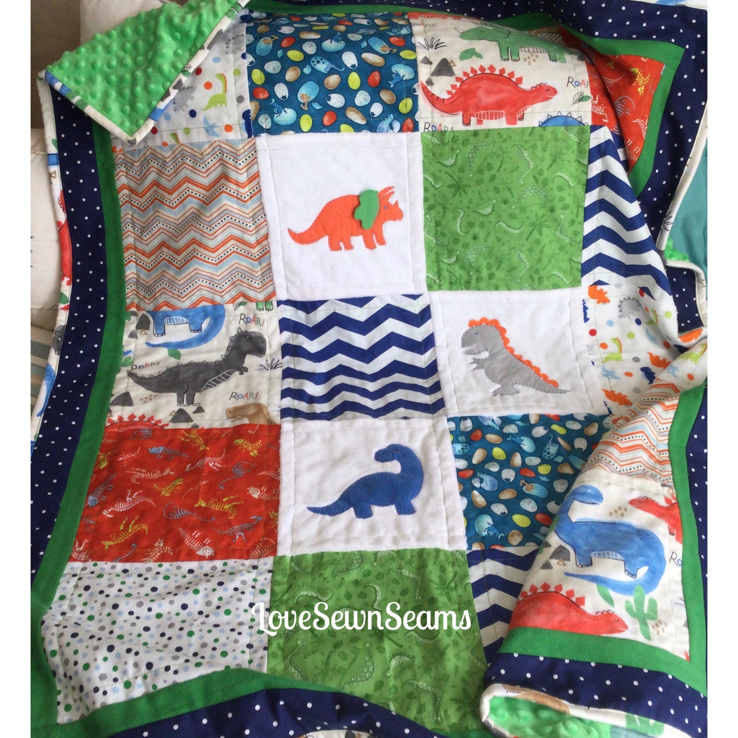 DINO Quilt/Dinosaur quilt/Child’s Dinosaur Quilt/baby quilt/Toddler quilt/Crayon colors