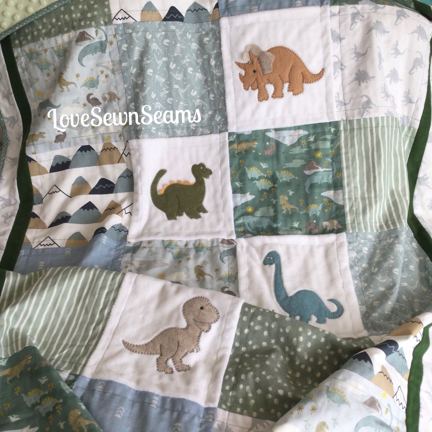 Dino quilt/Sage & Roar/Dinosaur quilt/Many size options