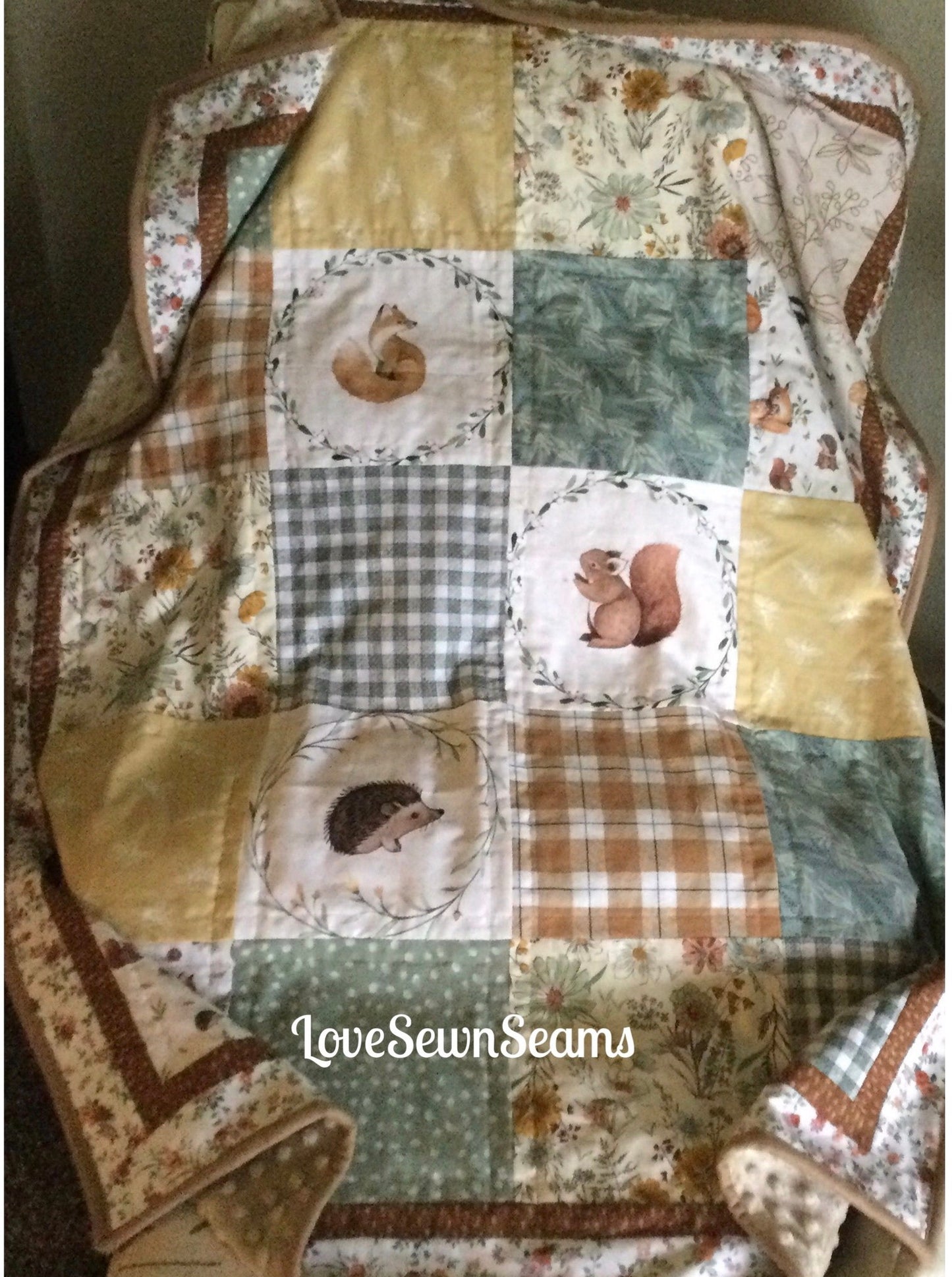 Nutmeg & Friends quilt/Woodland quilt/Handmade quilt