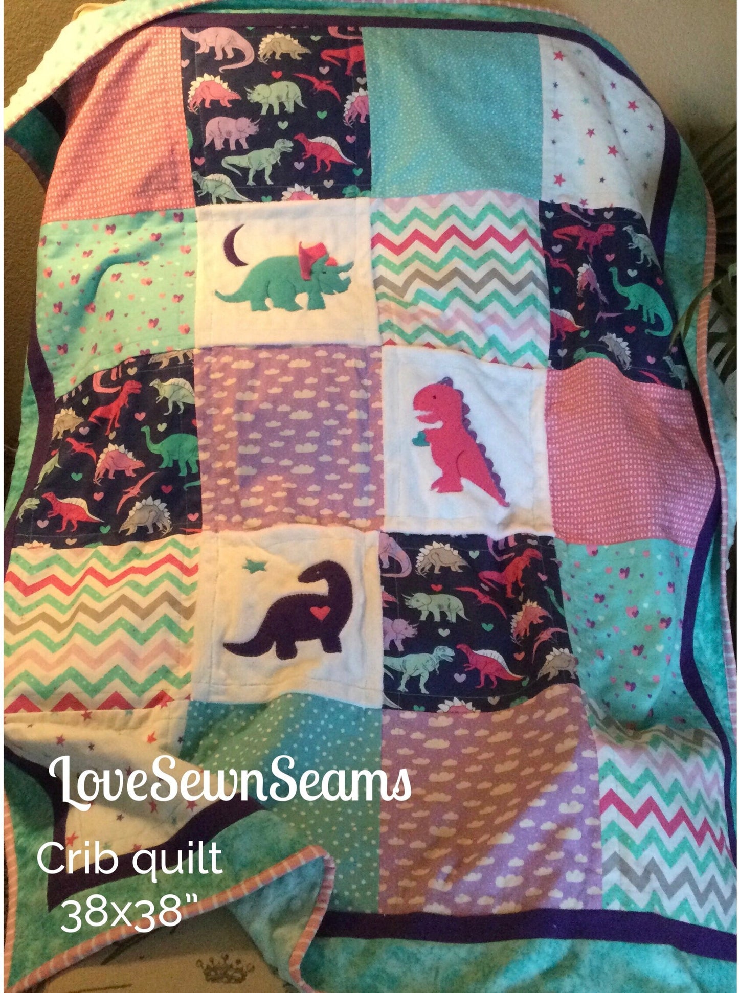 Adorable Dinosaur Quilt/Dinosaur lovey/Dinosaur/Dino quilt/Modern baby quilt/Handmade quilt