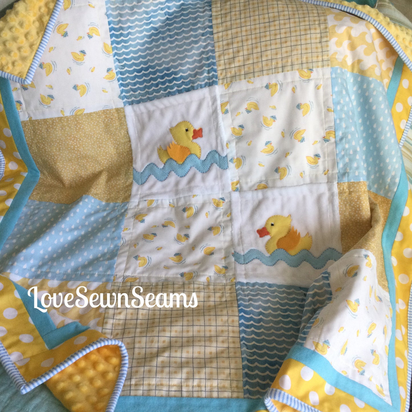 Ducky quilt/Duck quilt/Yellow Duck quilt/Modern baby quilt/Baby quilt