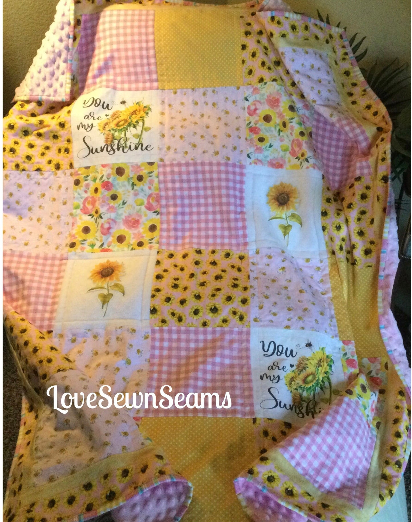 Sunflower Sunshine quilt/You are my Sunshine/Sunflower quilt