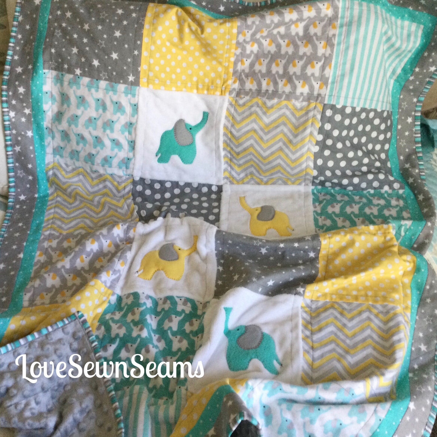 Elephant Quilt/Crib Quilt/Elephant blanket/Modern baby quilt