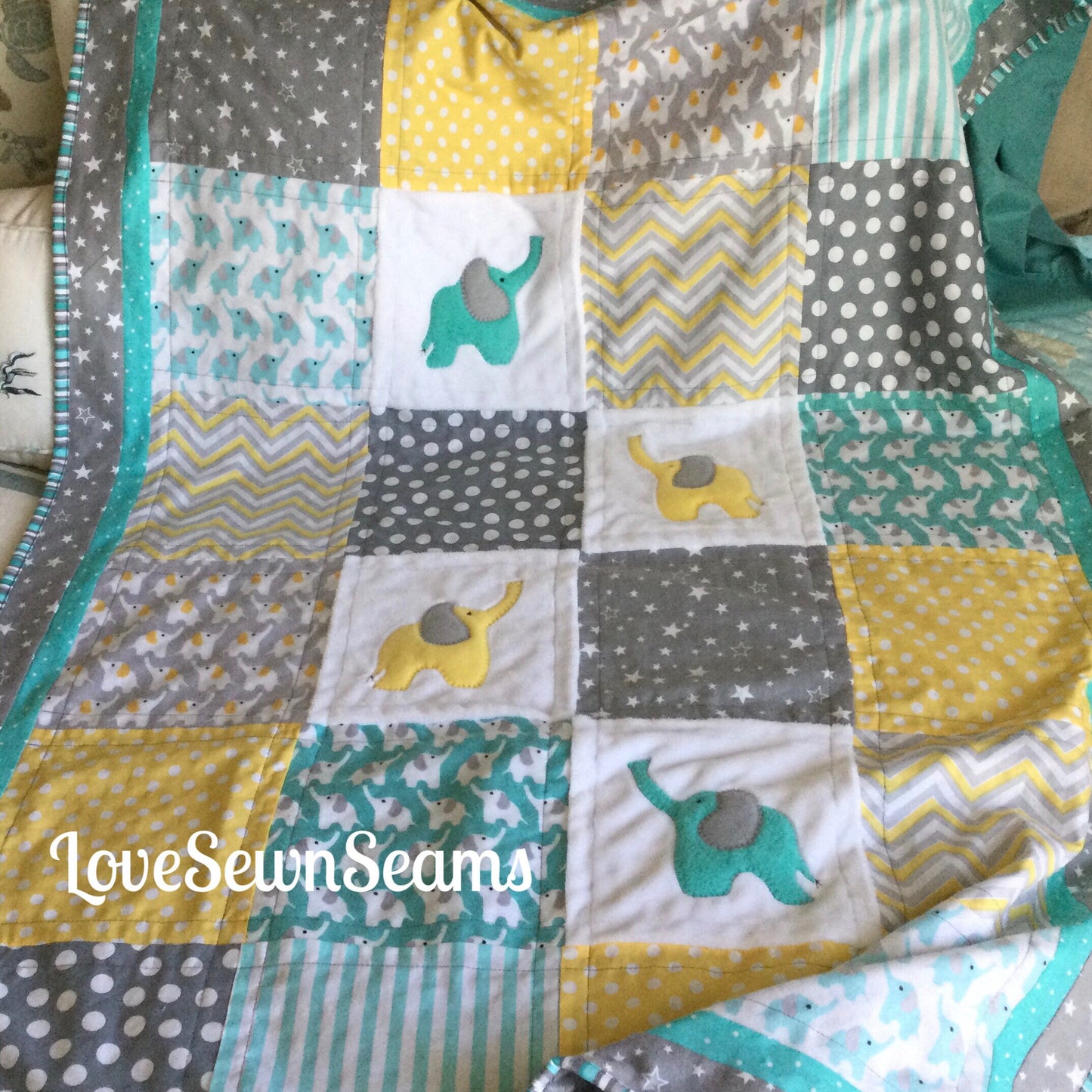 Elephant Quilt/Crib Quilt/Elephant blanket/Modern baby quilt