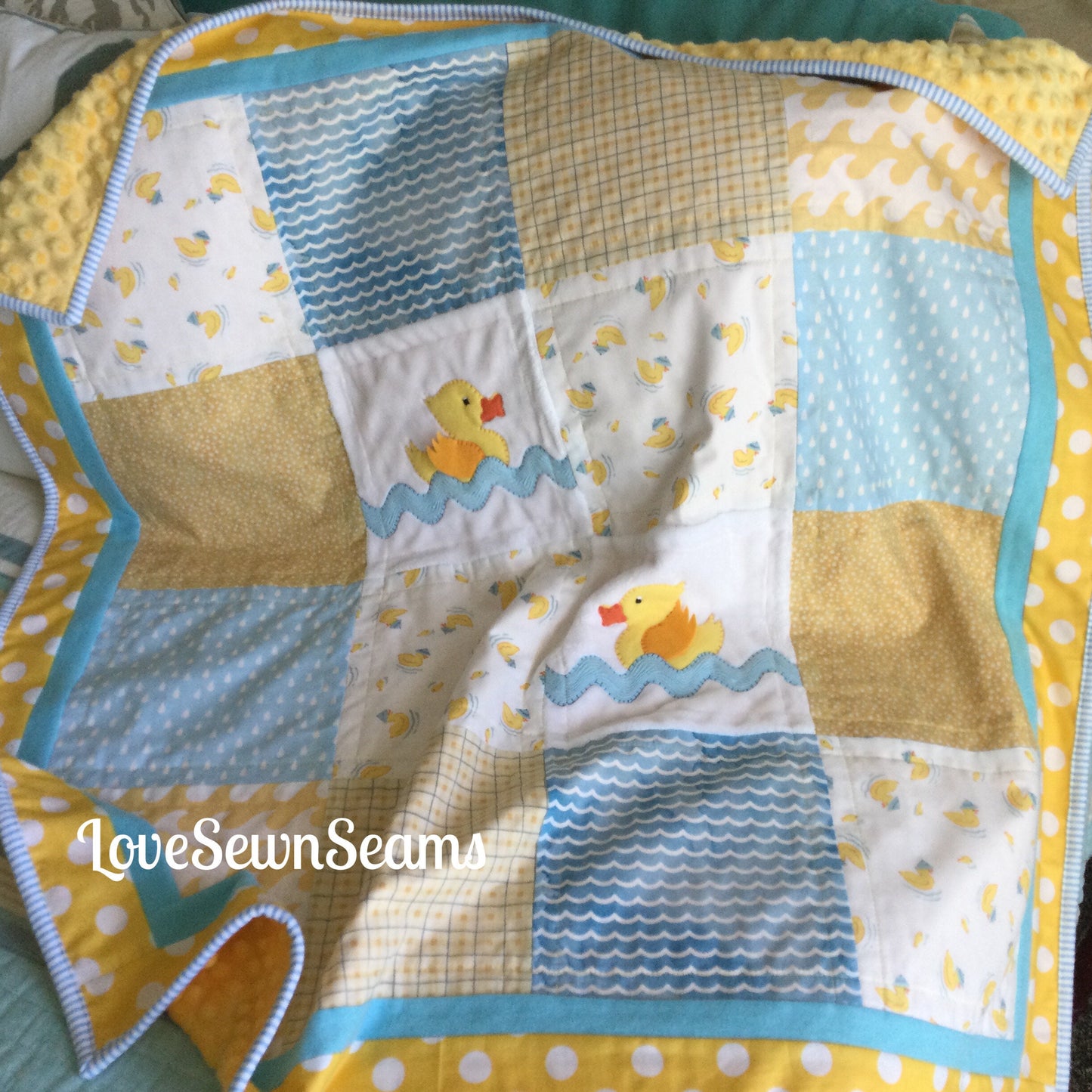 Ducky quilt/Duck quilt/Yellow Duck quilt/Modern baby quilt/Baby quilt