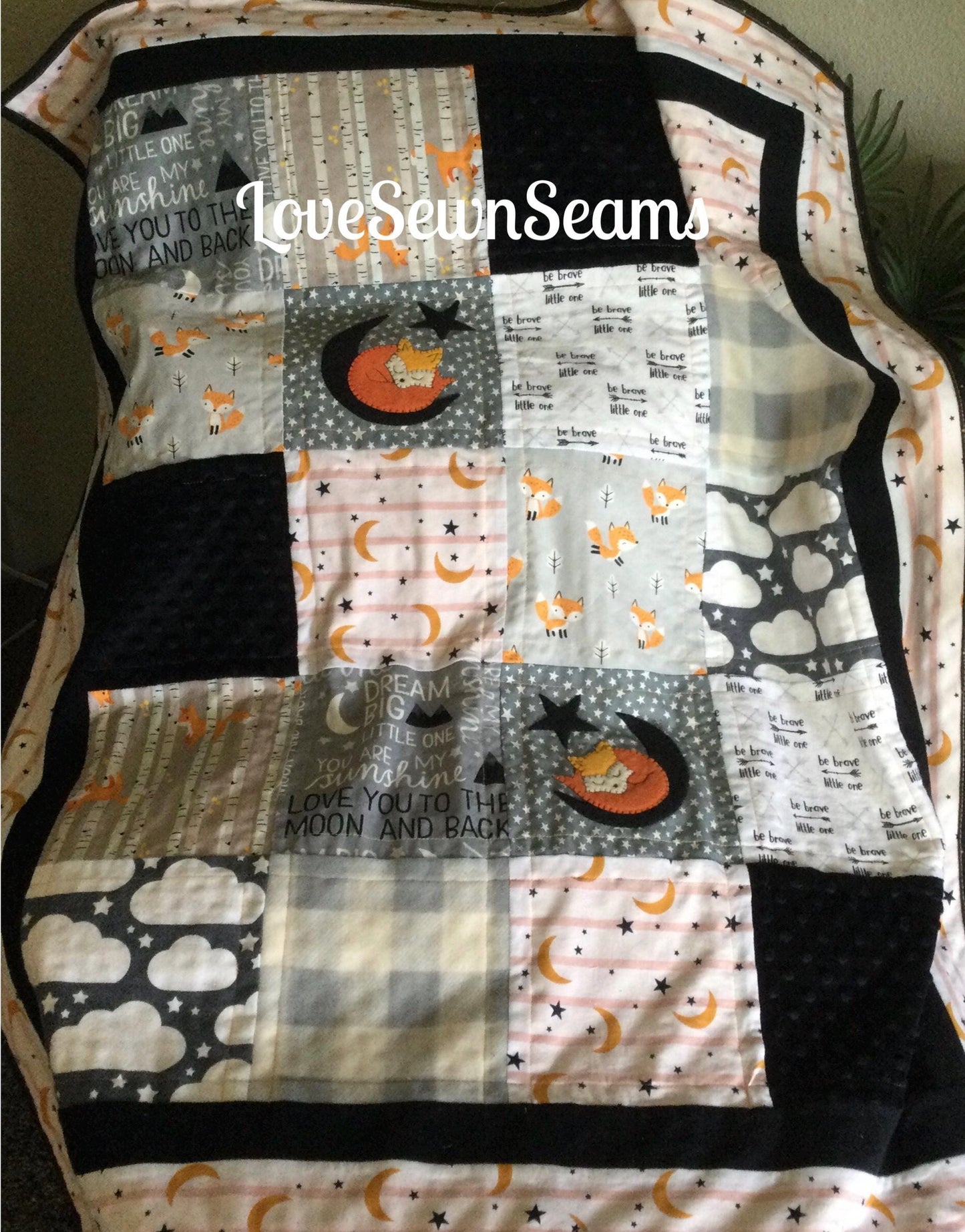 FOX QUILT/Moon and star quilt/Handmade quilt/Modern baby quilt/woodland quilt/Fox crib quilt
